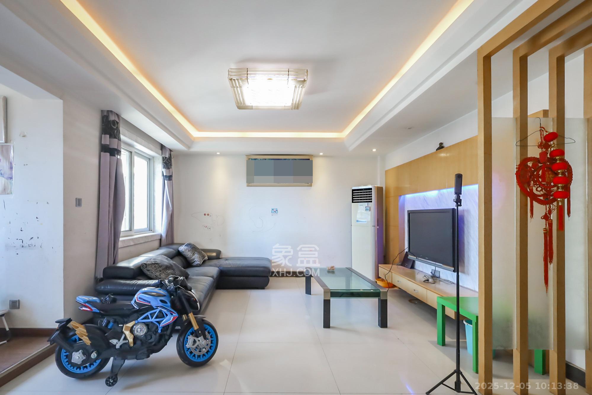 星蓝湾 3室2厅2卫 2800.0元/月 星蓝湾 3室2厅2卫 2800.0元/月室内图