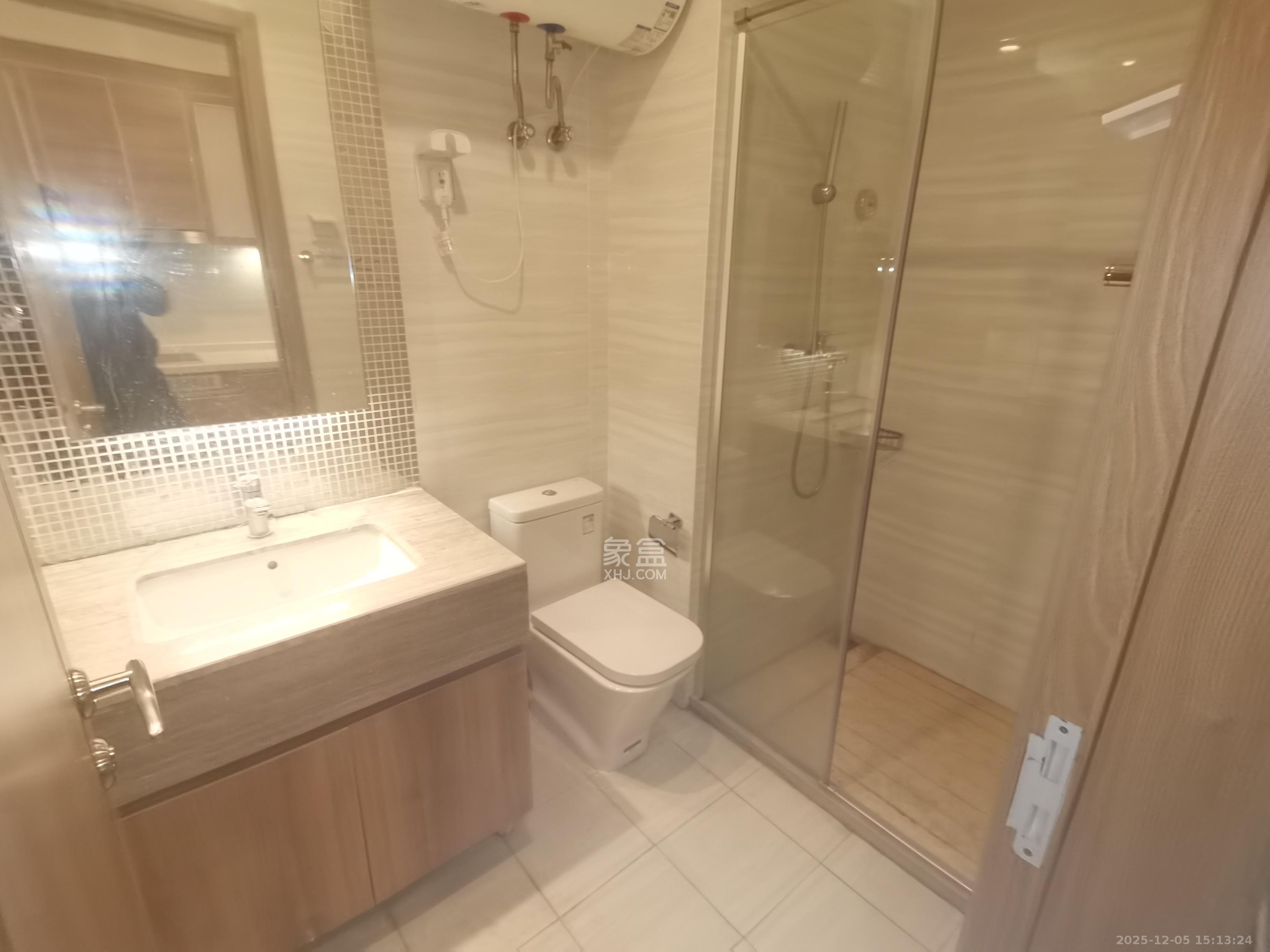 恒大清澜苑(恒大御景半岛四期) 1室1厅1卫 1400.0元/月 恒大清澜苑(恒大御景半岛四期) 1室1厅1卫 1400.0元/月室内图