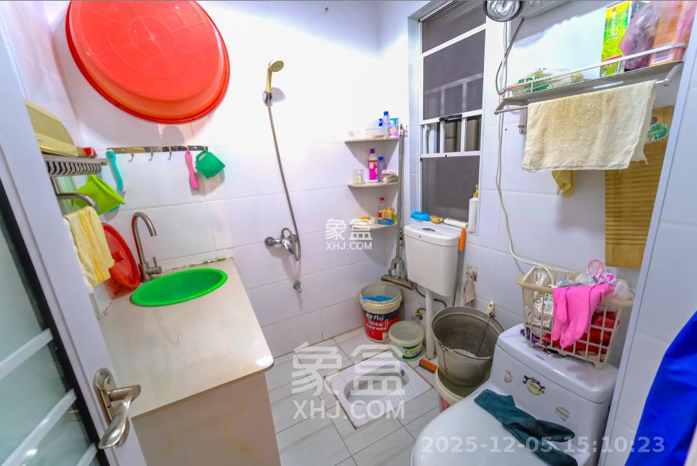 荣盛花语城  3室2厅1卫    1600.0元/月室内图