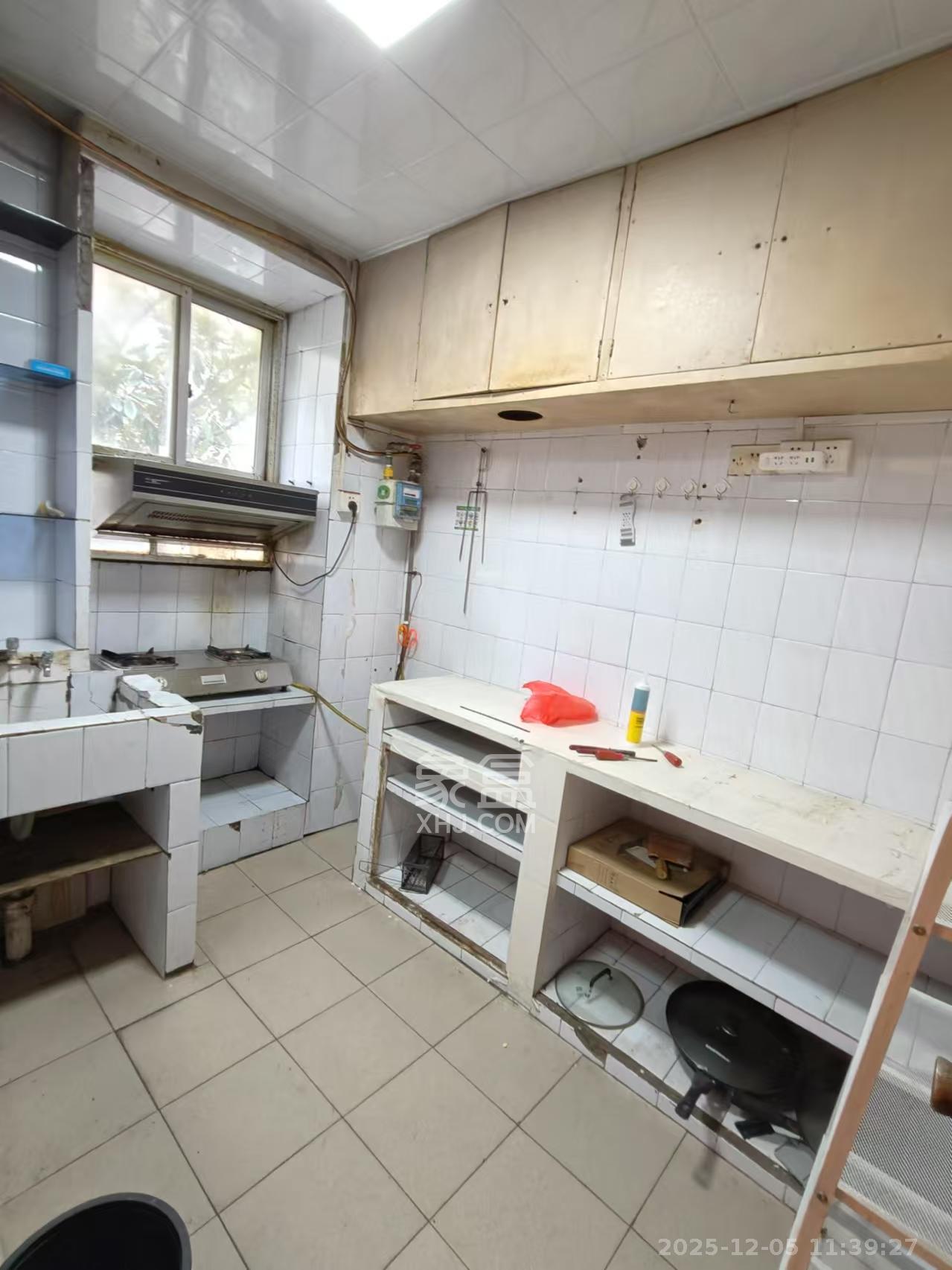 人民新村 2室1厅1卫 1500.0元/月 人民新村 2室1厅1卫 1500.0元/月室内图