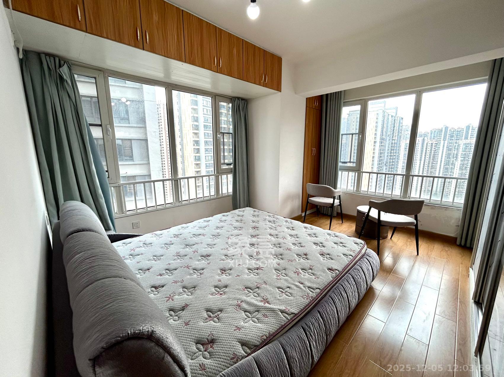 北辰三角洲E3区 1室1厅1卫 2700.0元/月 北辰三角洲E3区 1室1厅1卫 2700.0元/月室内图