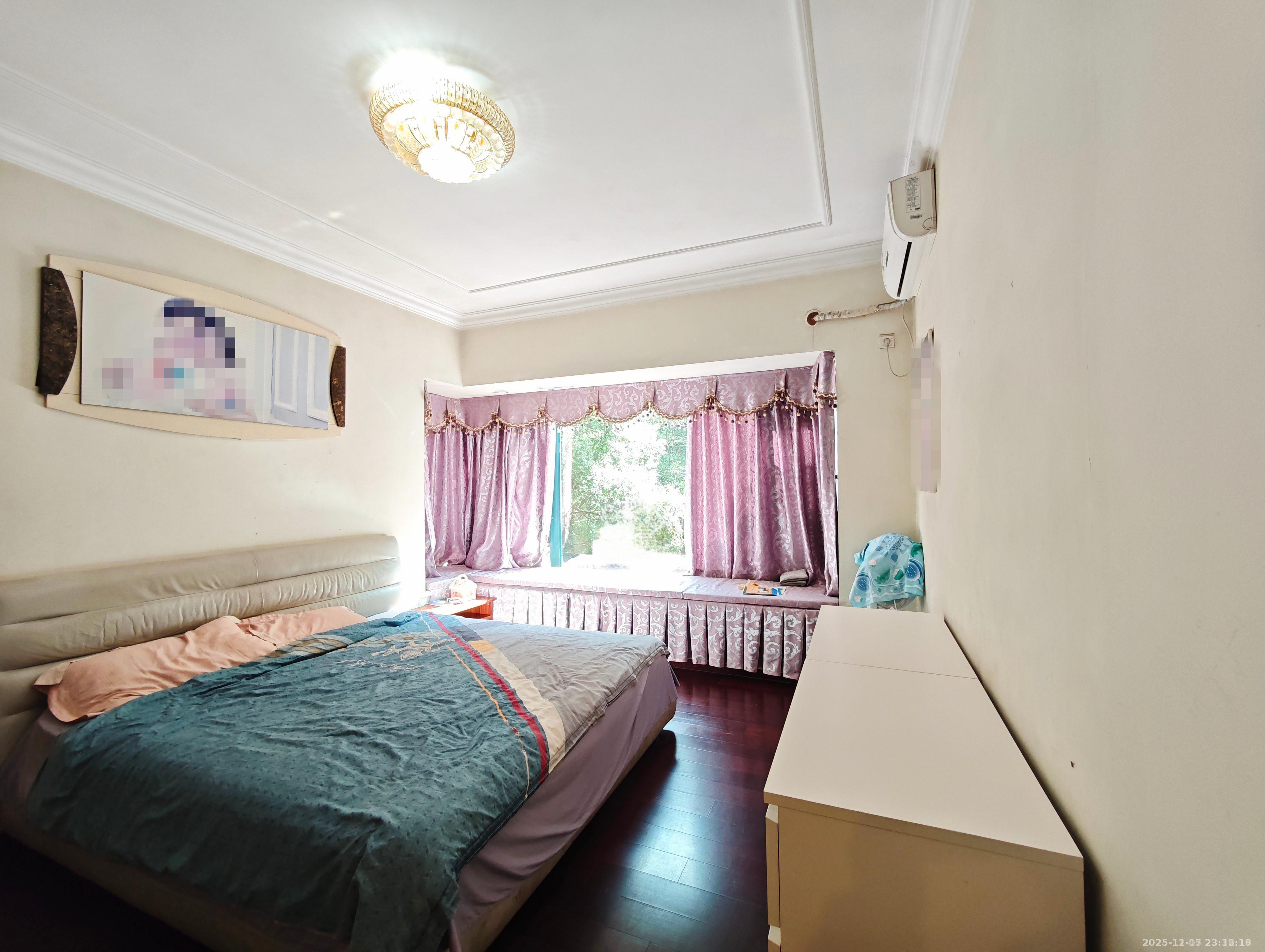 恒大城 4室2厅2卫 2400.0元/月 恒大城 4室2厅2卫 2400.0元/月室内图