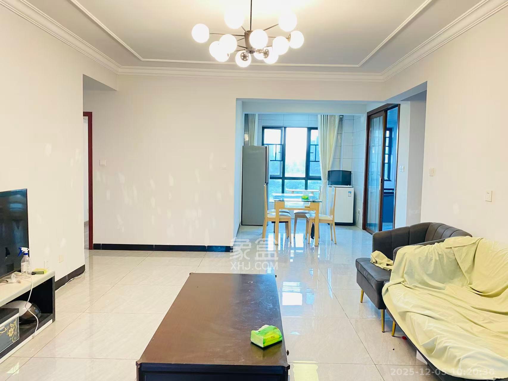 东宜兰园  3室2厅2卫    2300.0元/月室内图