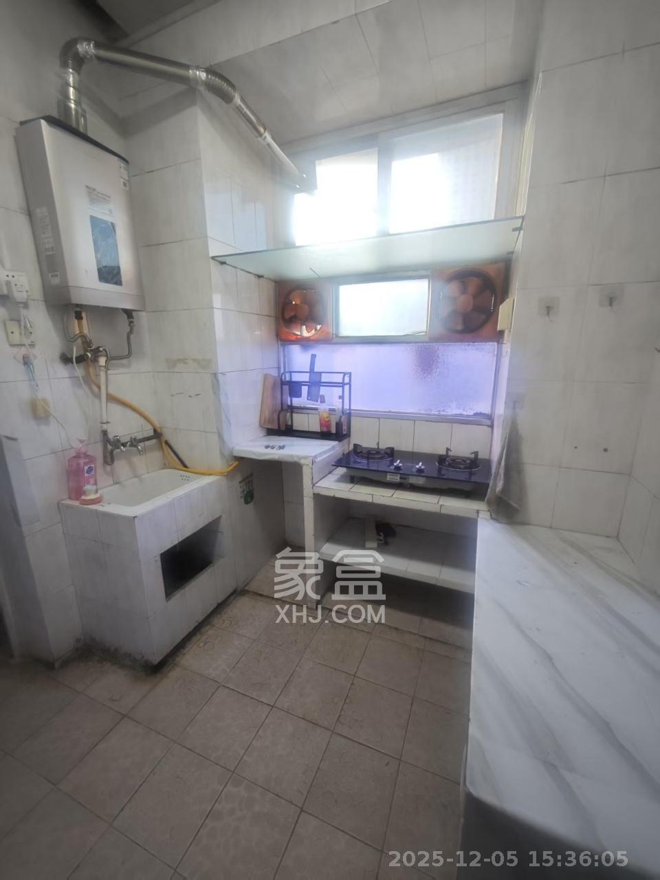 火车站邮政局宿舍 2室2厅1卫 1500.0元/月 火车站邮政局宿舍 2室2厅1卫 1500.0元/月室内图