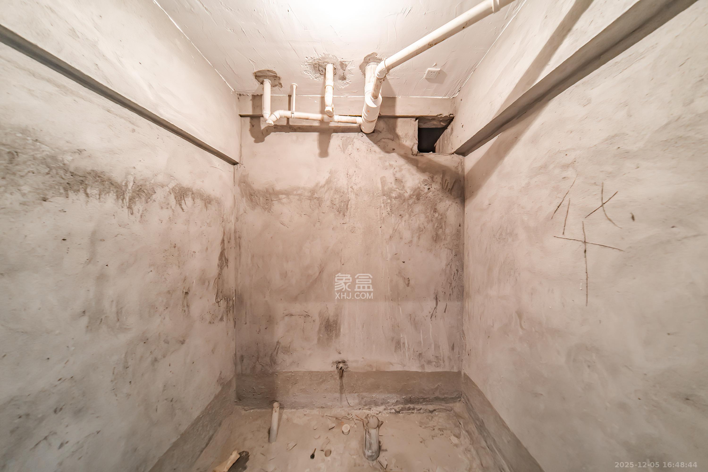 天健芙蓉盛世一期 1室1厅1卫 21.8万 天健芙蓉盛世一期 1室1厅1卫 21.8万卫生间