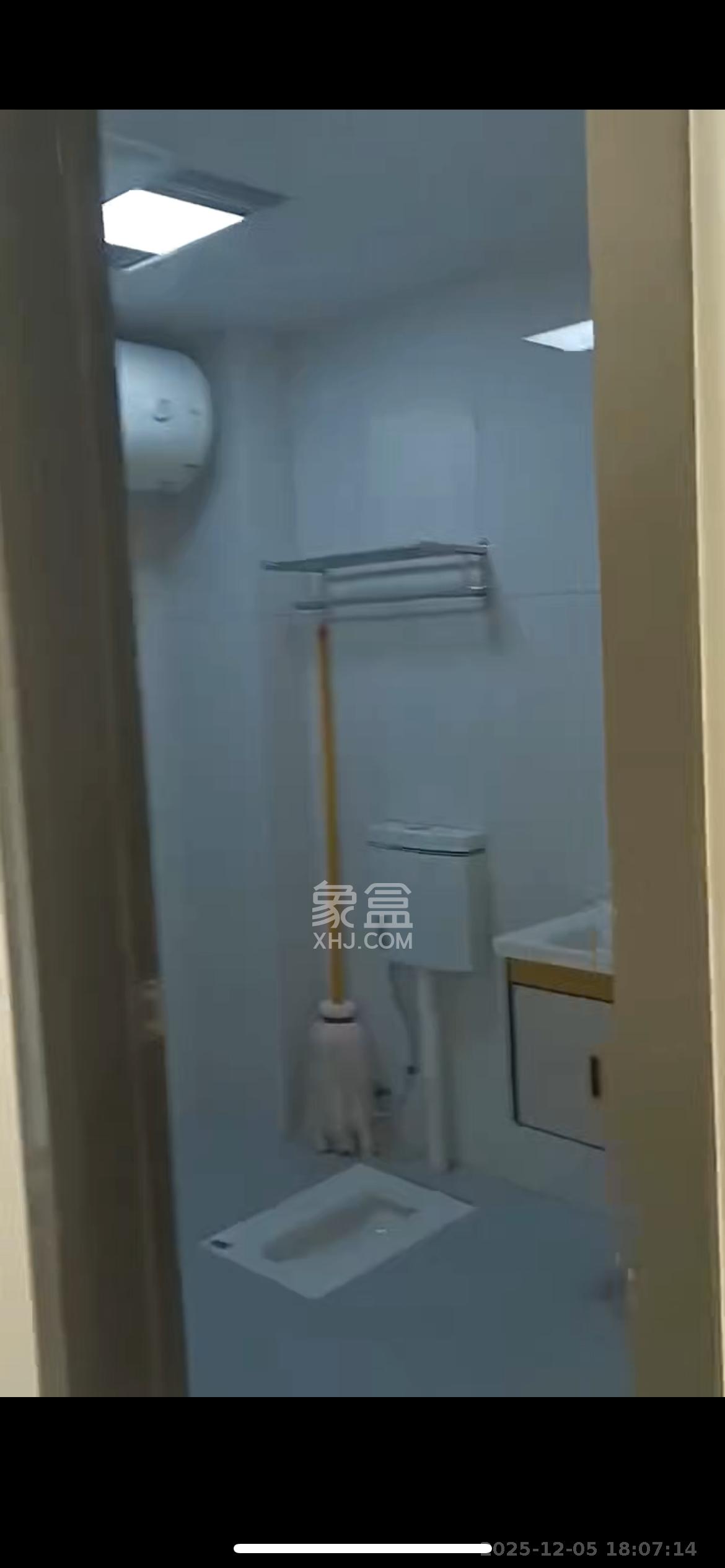 蓝光雍锦半岛   38.0㎡      1300.0元/月室内图