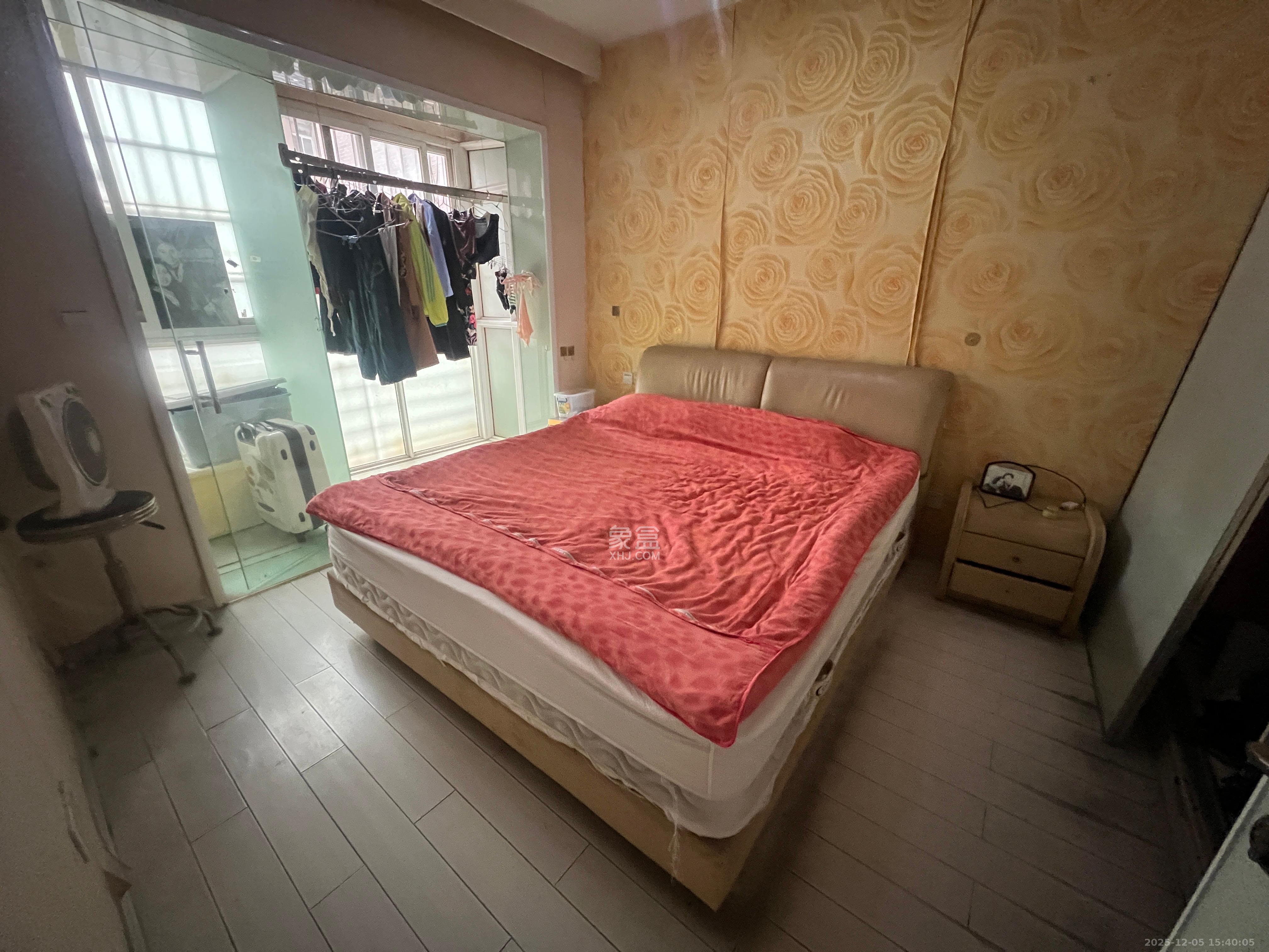 活力康城  2室2厅1卫    2300.0元/月