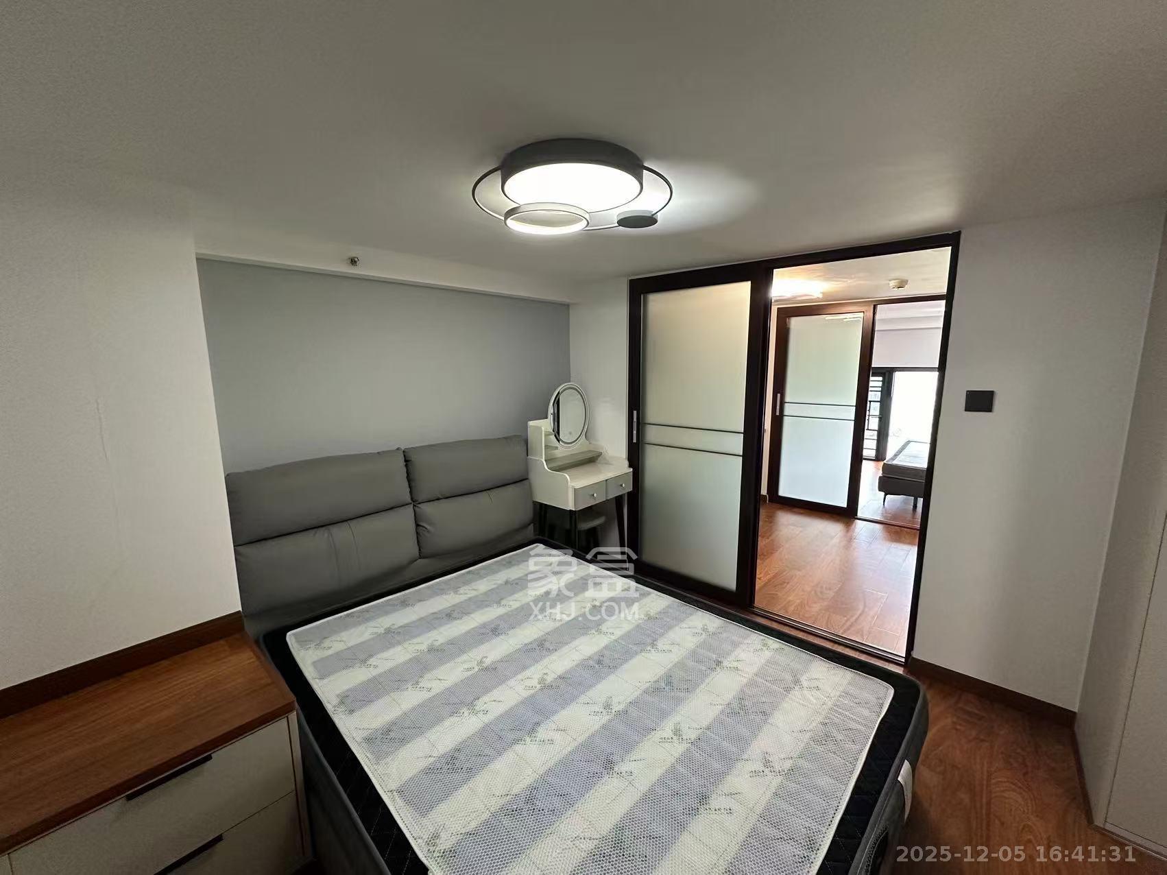 藏珑湖上公馆 2室2厅2卫 2800.0元/月 藏珑湖上公馆 2室2厅2卫 2800.0元/月室内图