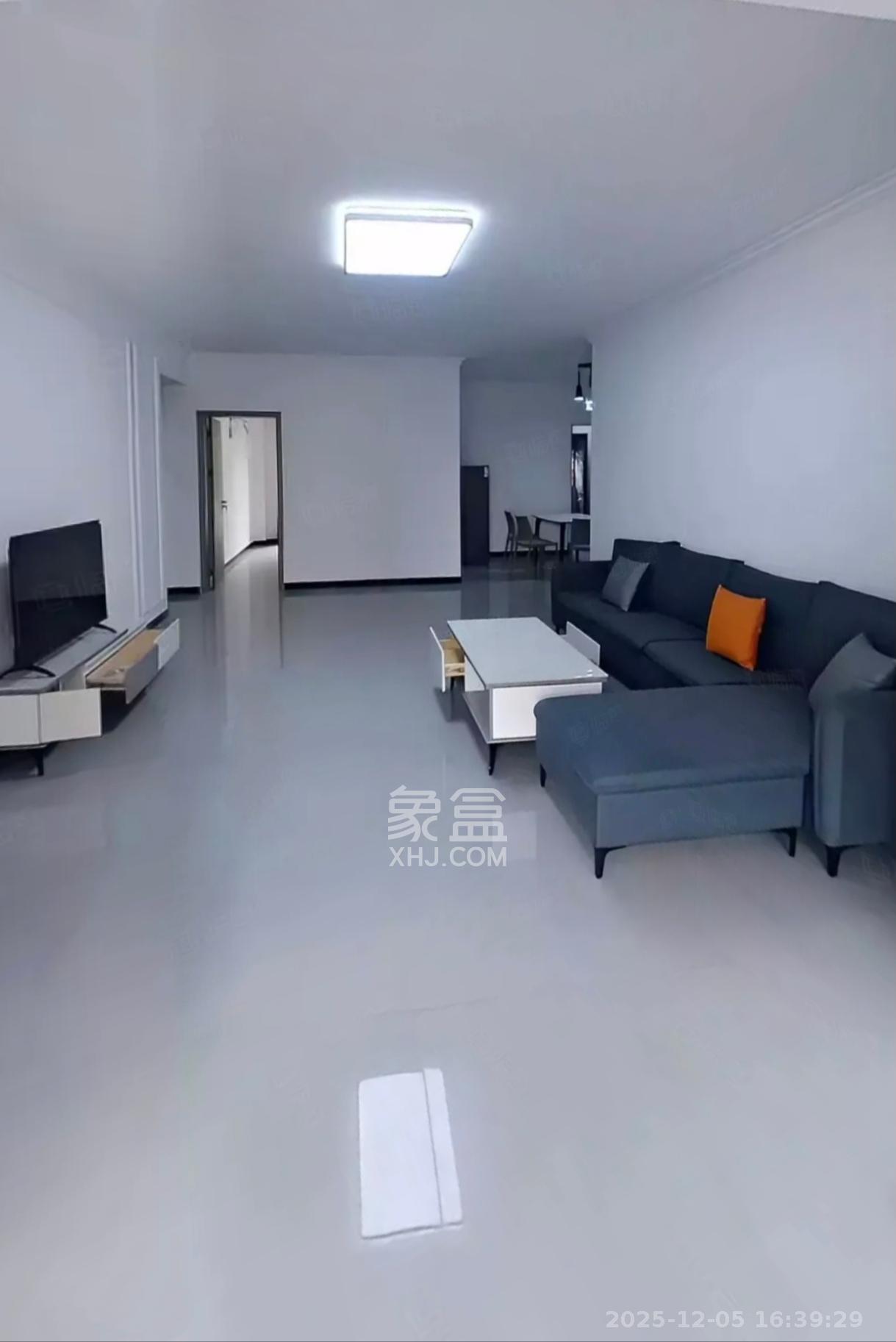 八方小区B区 3室2厅2卫 5000.0元/月 八方小区B区 3室2厅2卫 5000.0元/月室内图