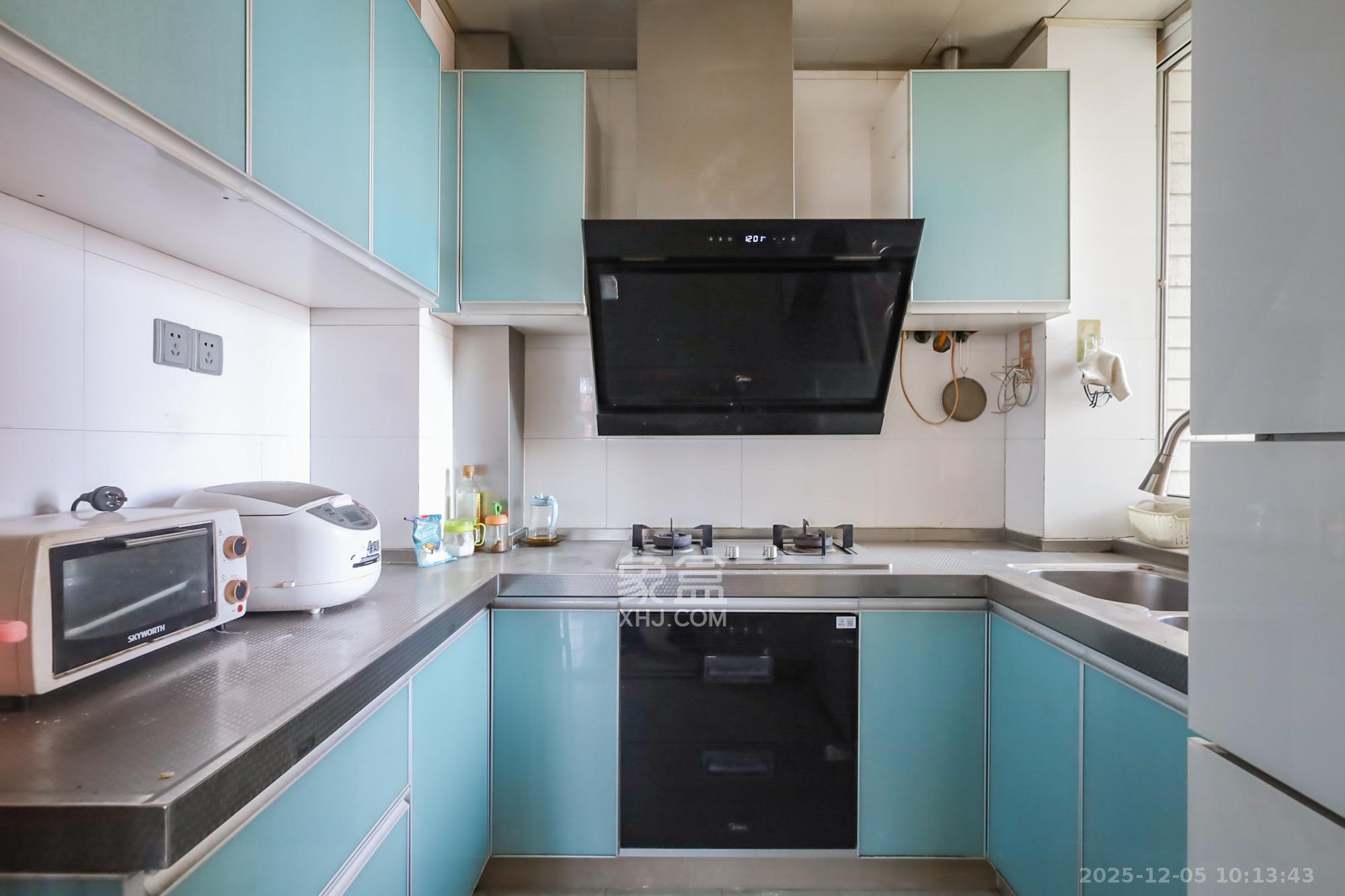 星蓝湾 3室2厅2卫 2800.0元/月 星蓝湾 3室2厅2卫 2800.0元/月室内图