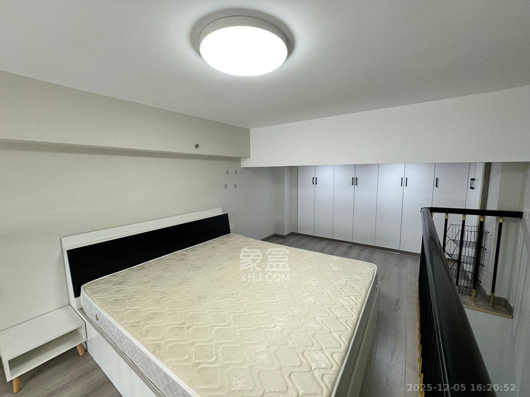 裕天国际商汇中心 1室1厅1卫 2000.0元/月 裕天国际商汇中心 1室1厅1卫 2000.0元/月室内图