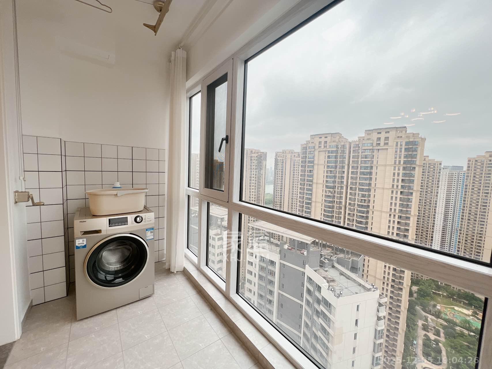 保利天禧D区 3室1厅1卫 4200.0元/月 保利天禧D区 3室1厅1卫 4200.0元/月室内图