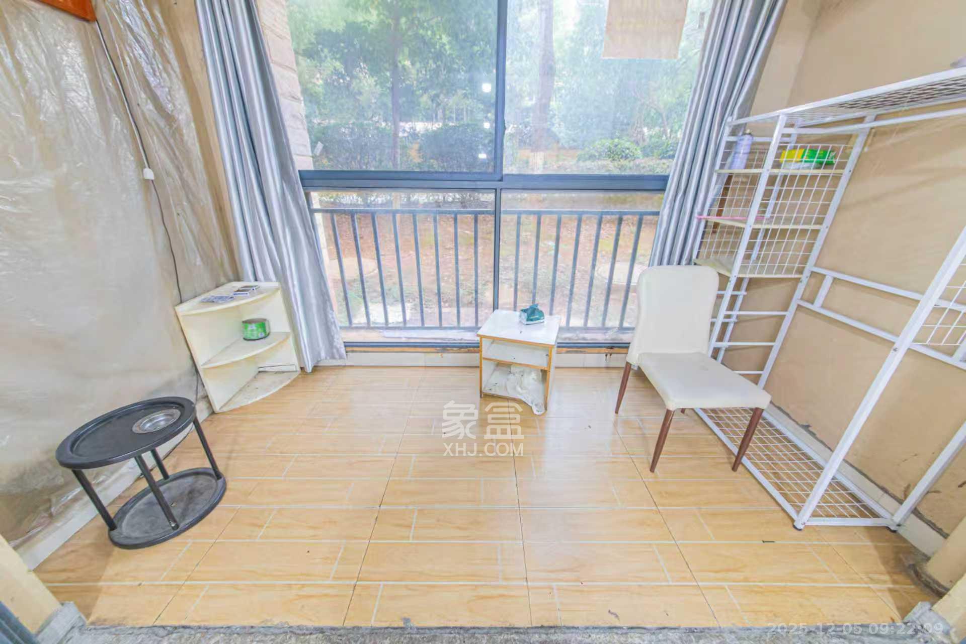 中建芙蓉嘉苑 3室2厅1卫 1800.0元/月 中建芙蓉嘉苑 3室2厅1卫 1800.0元/月室内图