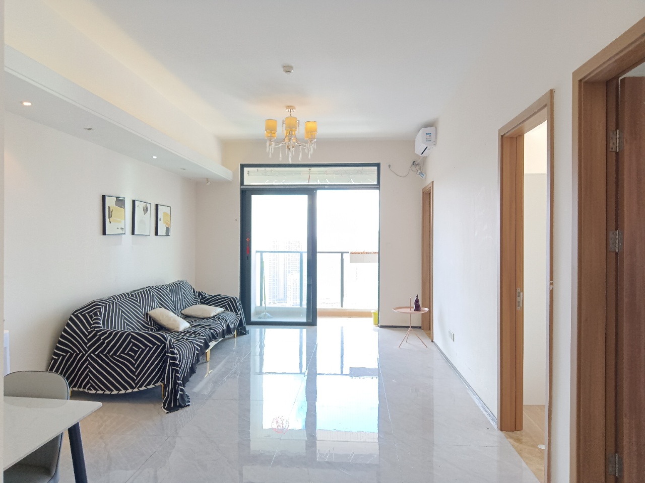 恒大外滩  3室2厅1卫    155.0万