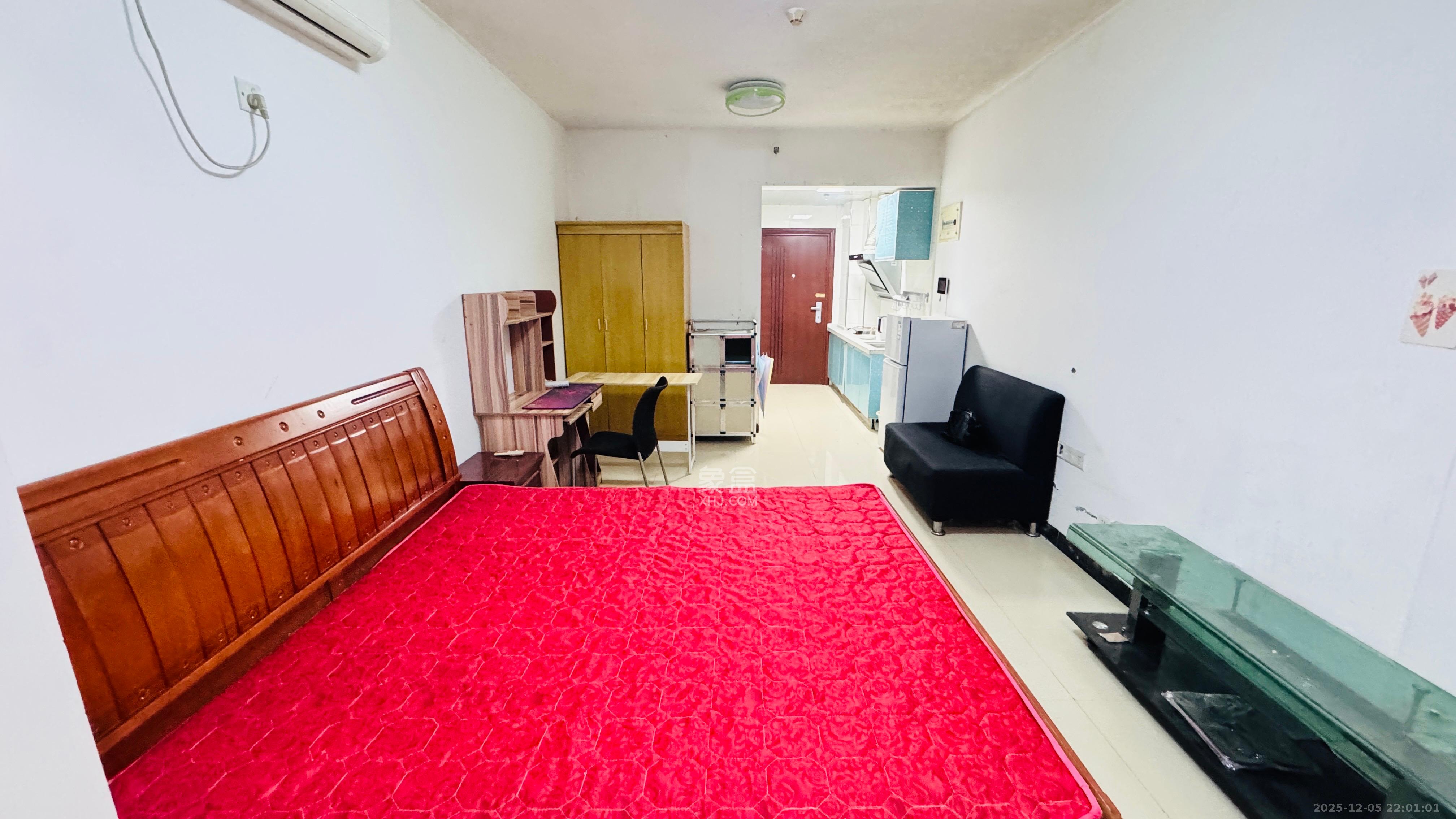 保利麓谷林语I区  1室1厅1卫    1300.0元/月室内图