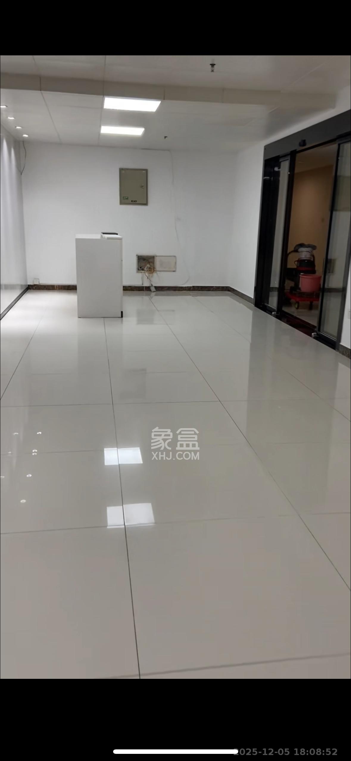 新长海广场   248.0㎡      8800.0元/月