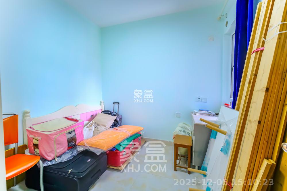 荣盛花语城  3室2厅1卫    1600.0元/月室内图