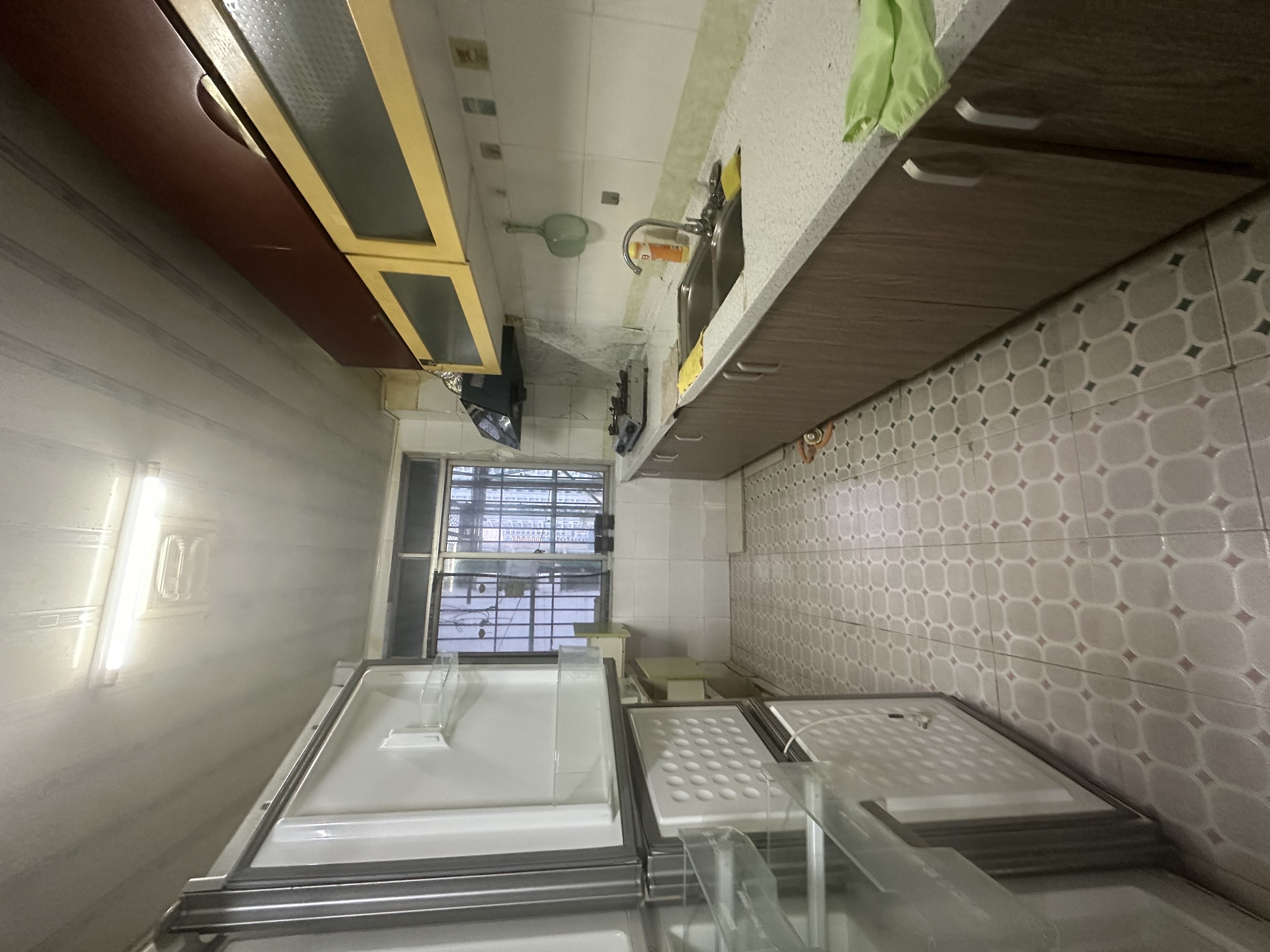 红玫瑰大厦 2室1厅1卫 2300.0元/月 红玫瑰大厦 2室1厅1卫 2300.0元/月室内图