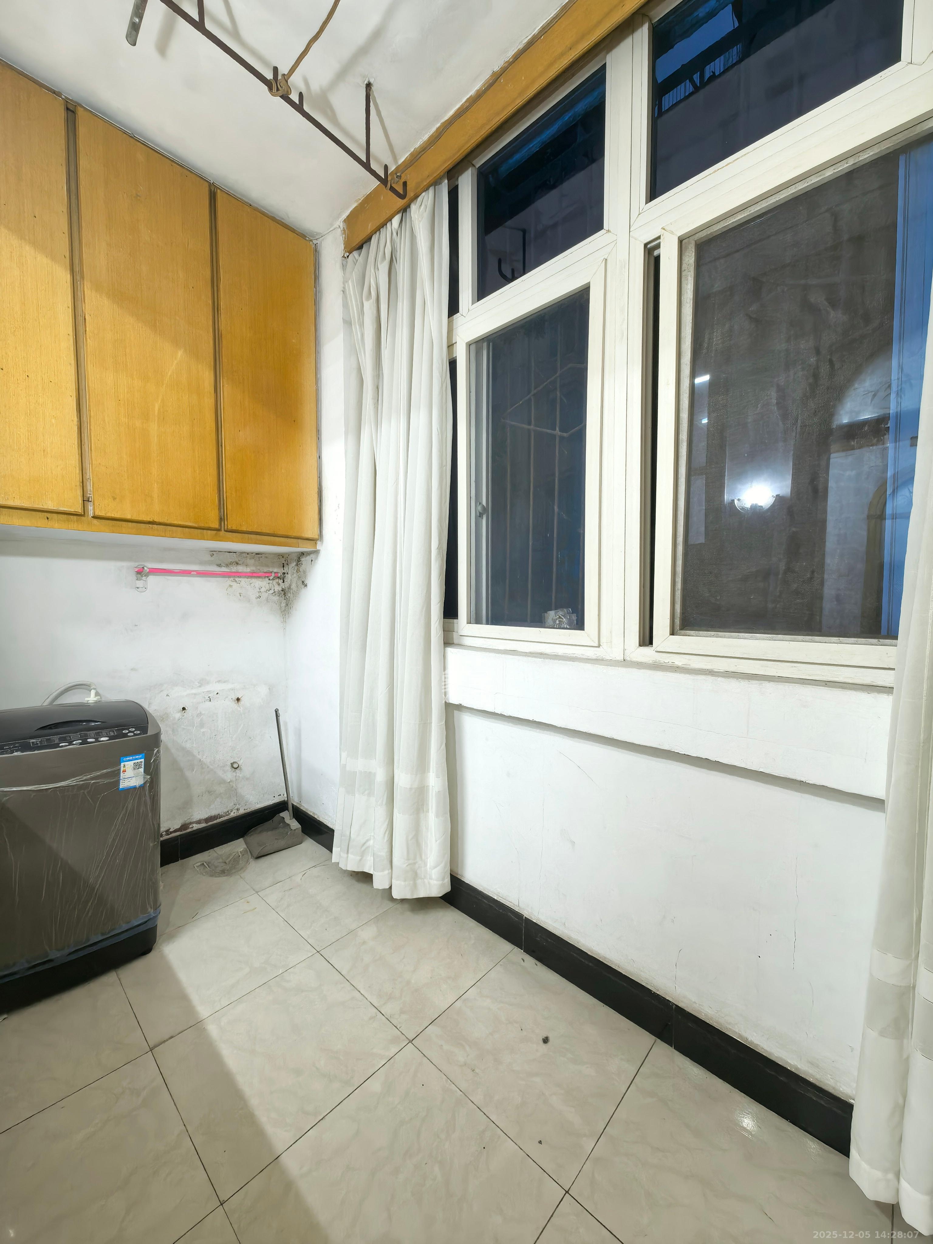 东风一村社区房（王家垅）  2室1厅1卫    1400.0元/月室内图