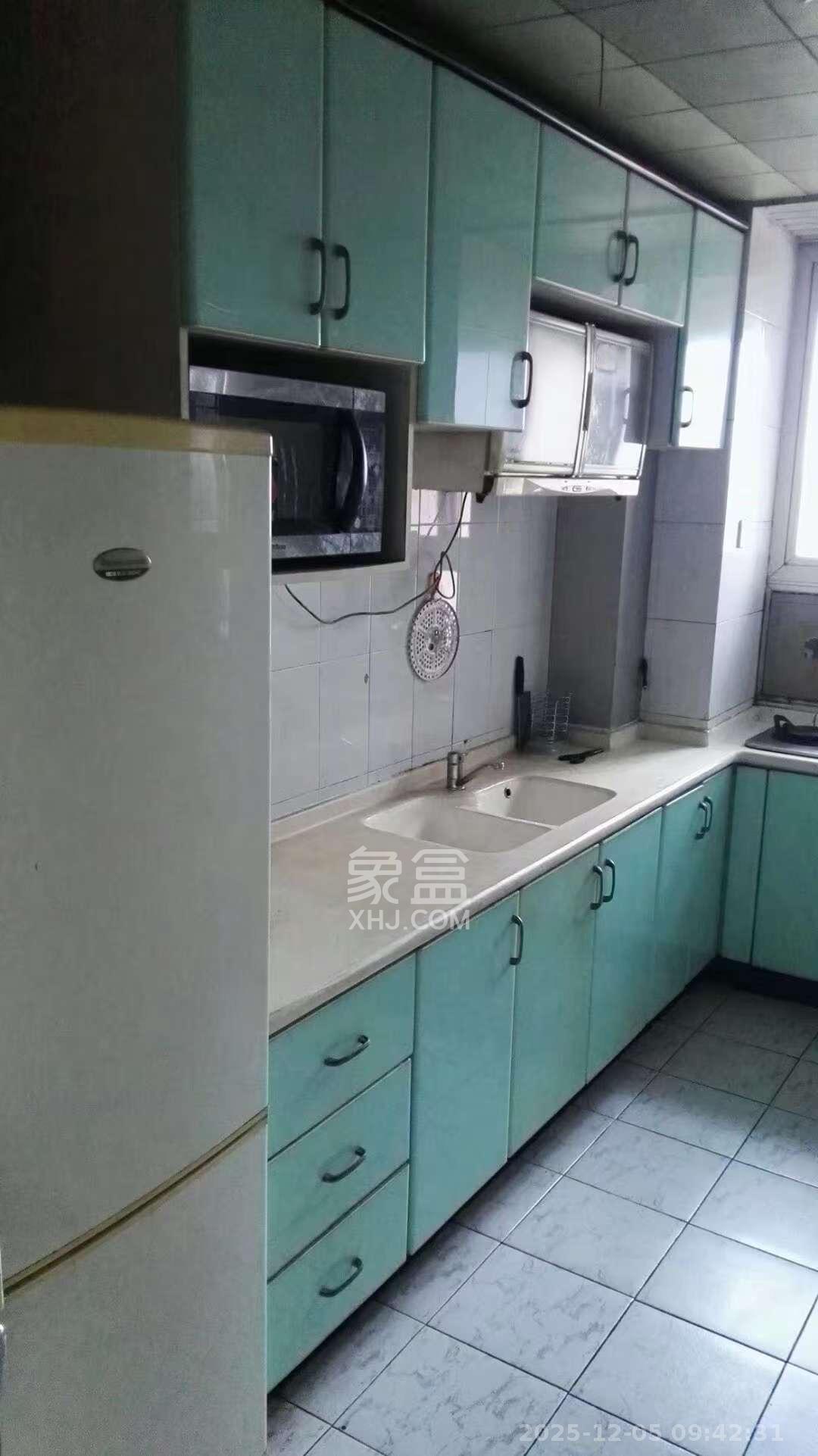 白沙苑  3室2厅2卫    1600.0元/月室内图