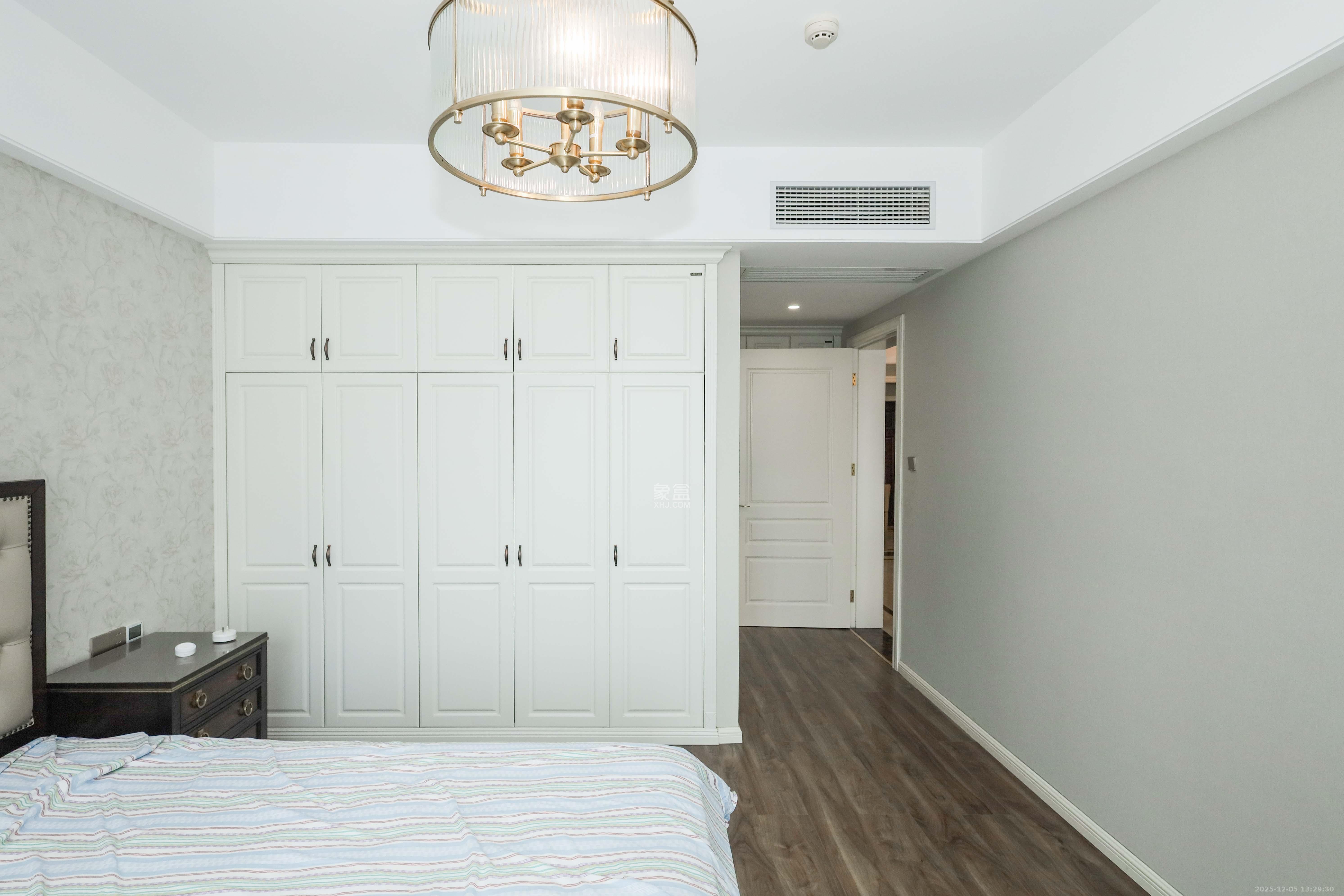 晟通牡丹舸  3室2厅2卫    350.0万卧室