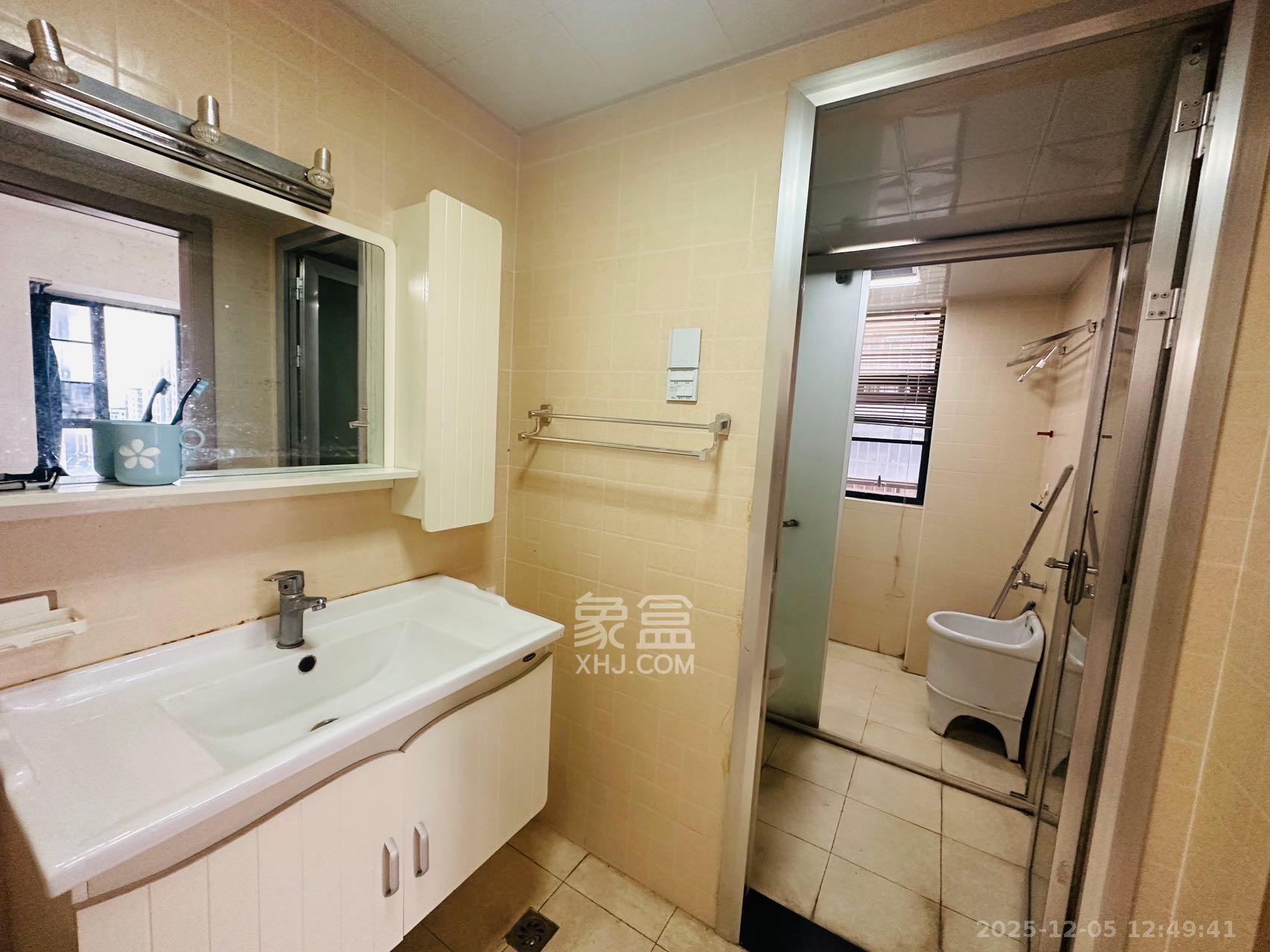 鸿基橄榄君庭  2室1厅1卫    2500.0元/月室内图