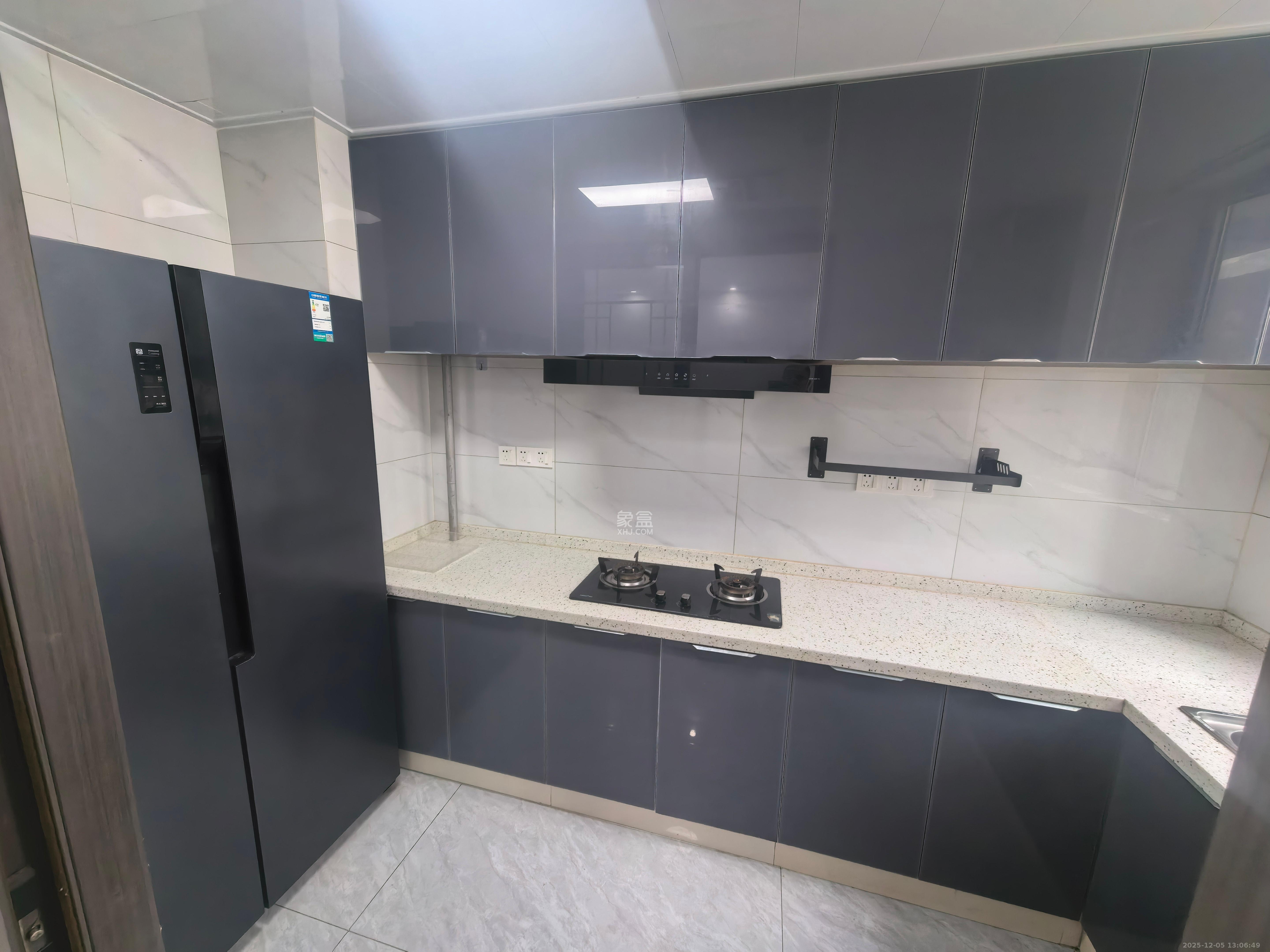 梅溪湖金茂湾  4室2厅2卫    2800.0元/月室内图