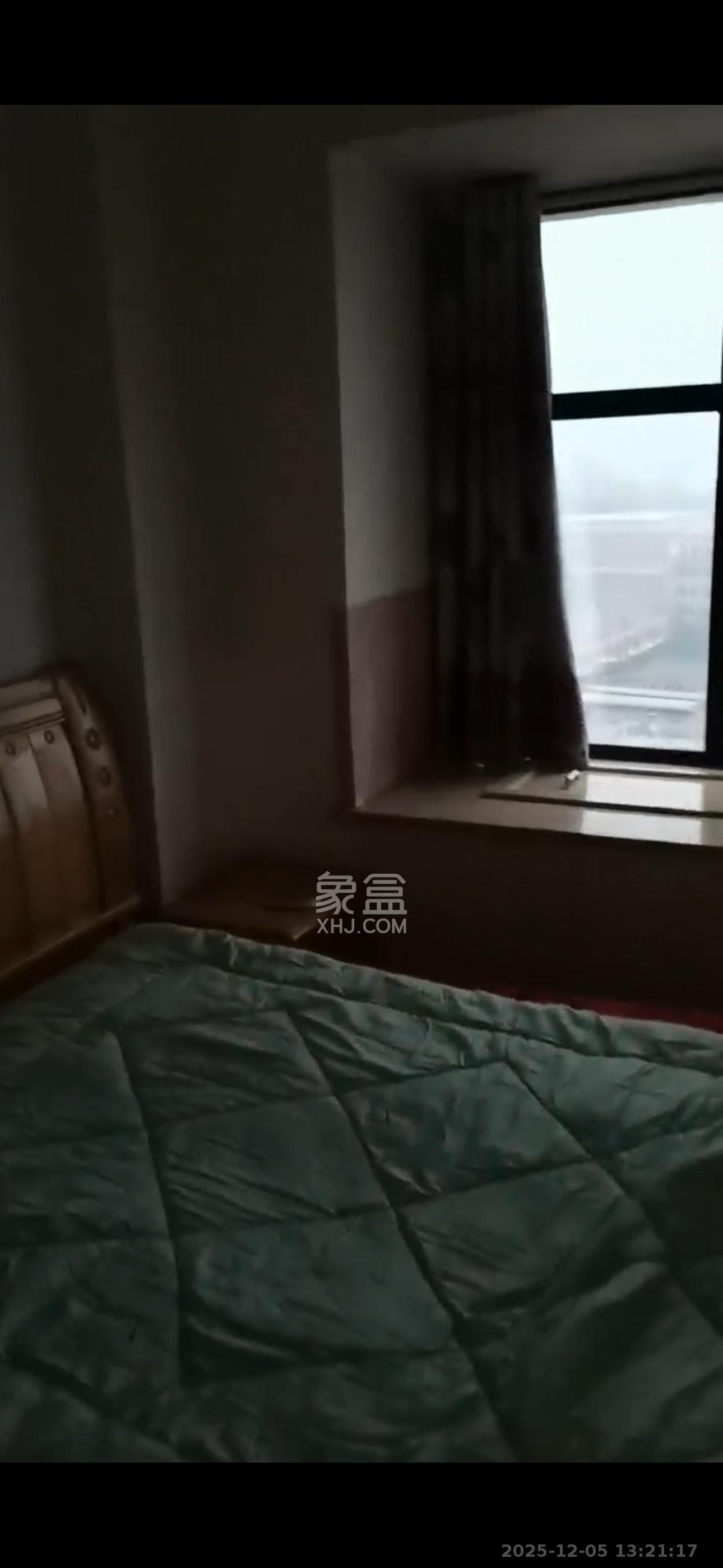 蓝湾国际广场 3室1厅1卫 2600.0元/月 蓝湾国际广场 3室1厅1卫 2600.0元/月室内图