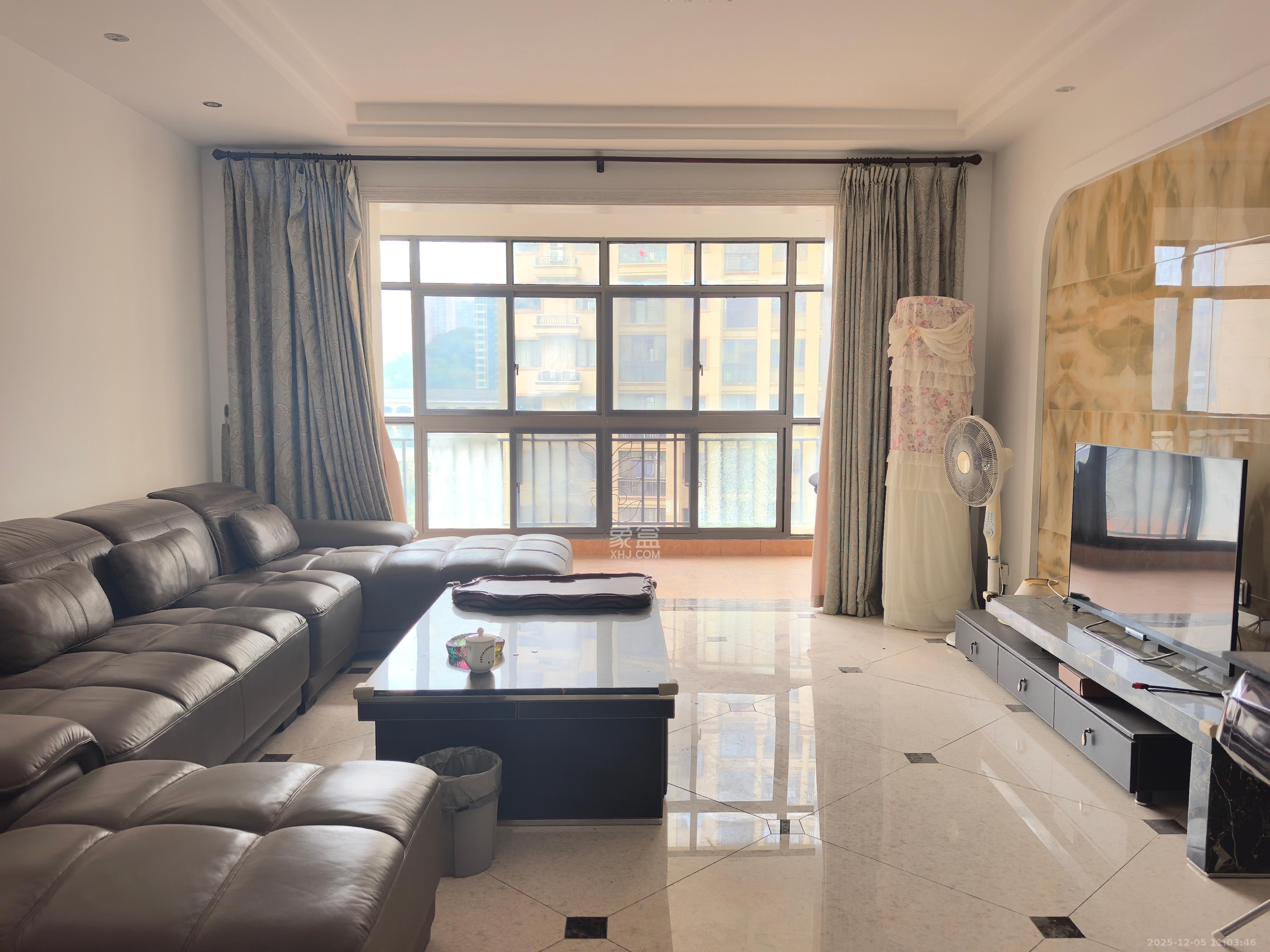 宏聚地中海  4室2厅2卫    3200.0元/月室内图