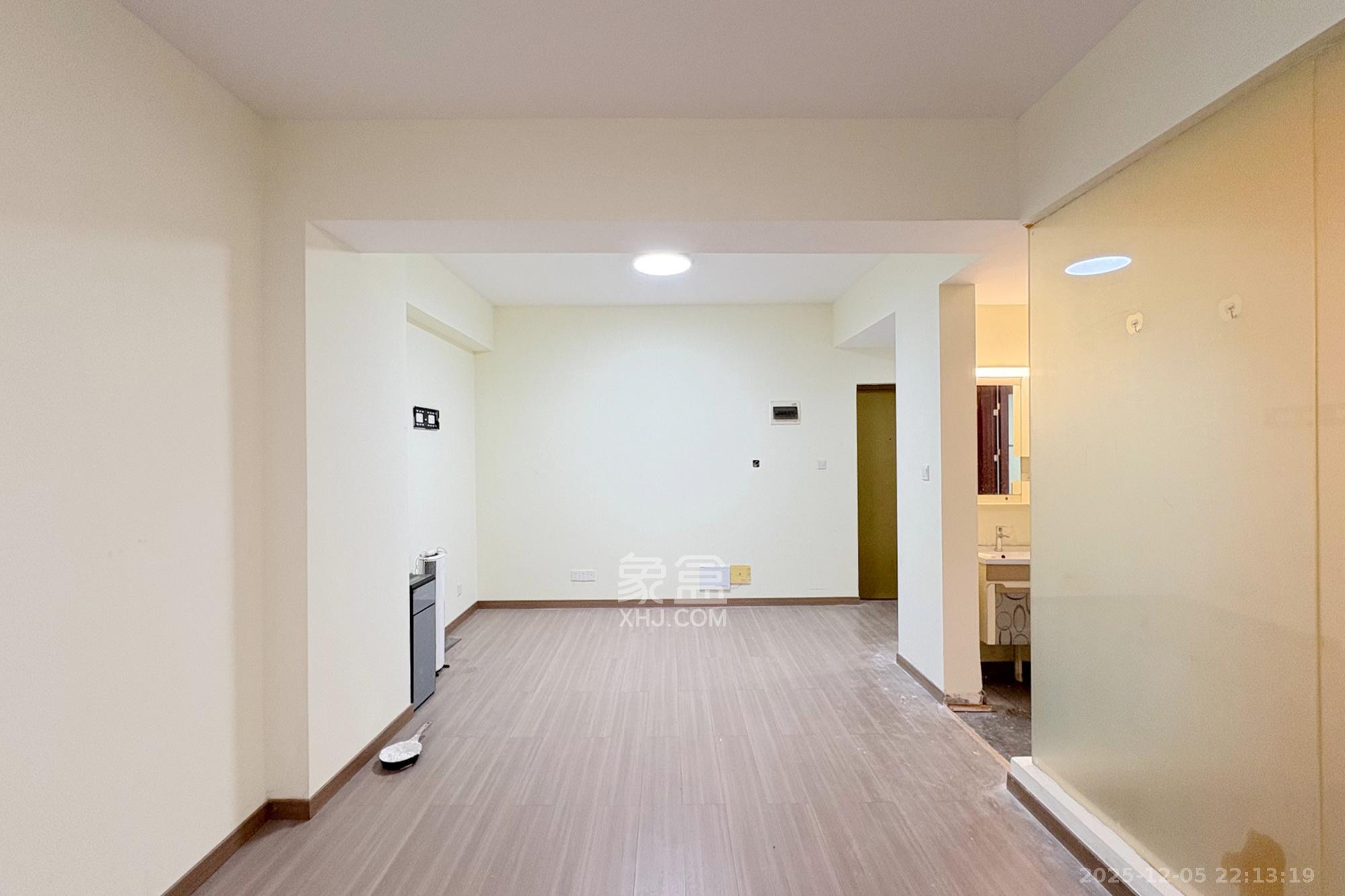 金烨融府  2室1厅1卫    100.0万客厅