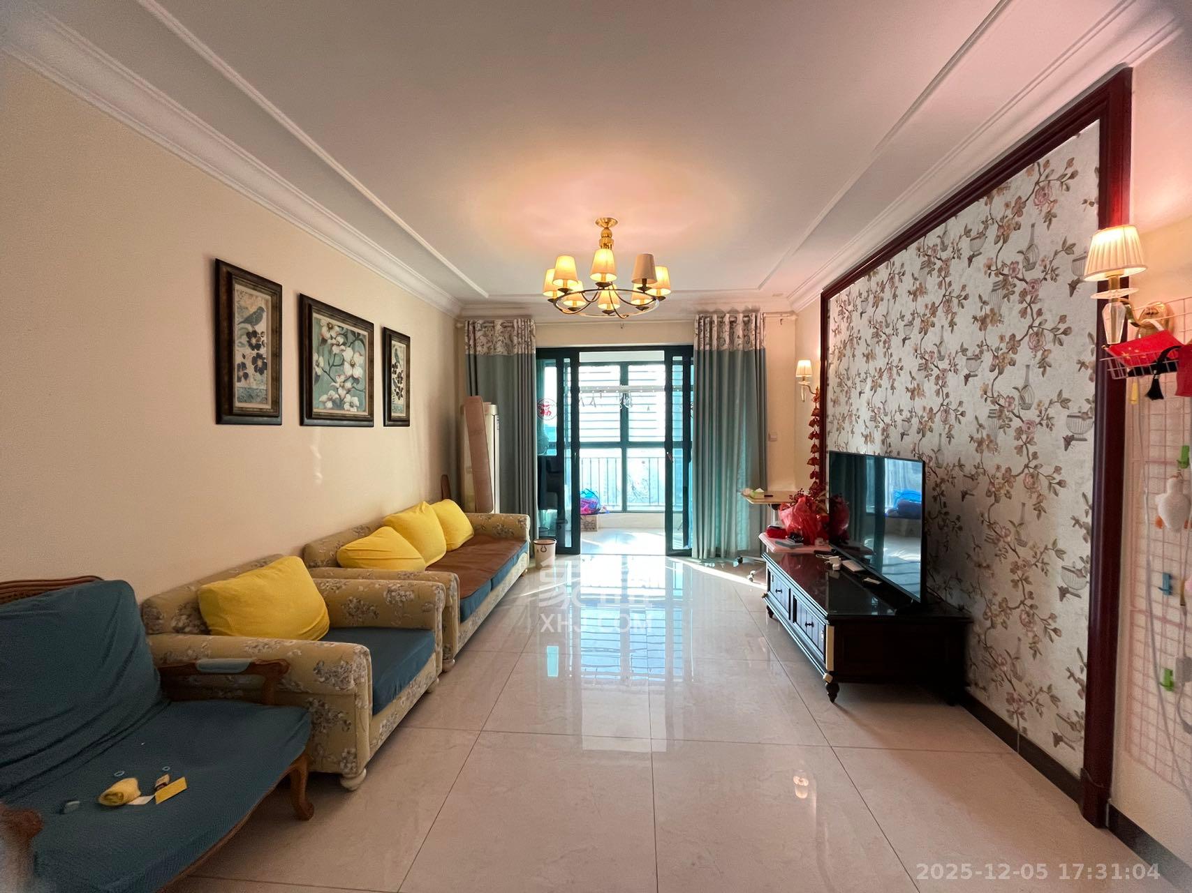 恒大雅苑  3室2厅2卫    3200.0元/月