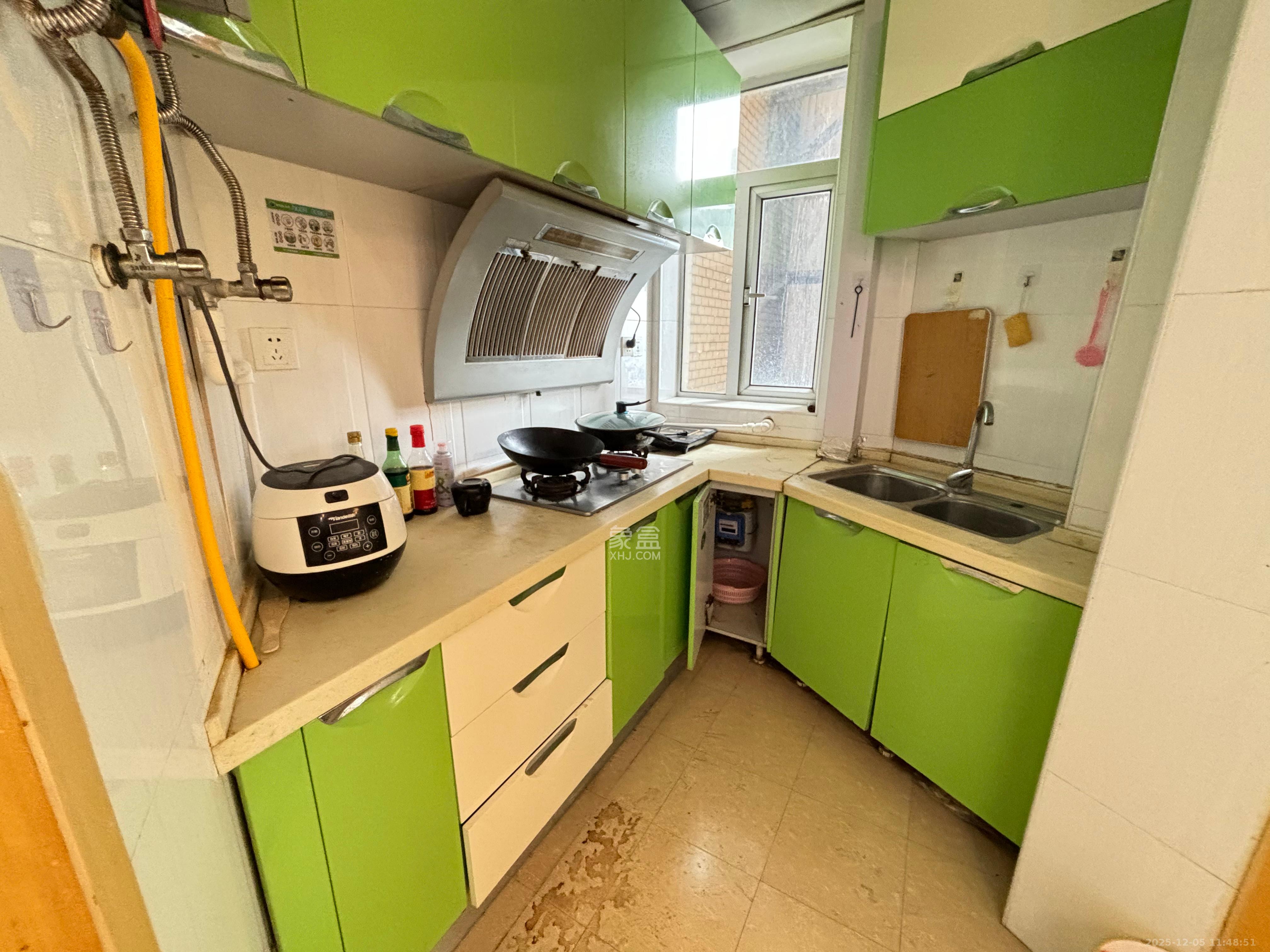 凯通国际城（凯通朝庭）  2室1厅1卫    1998.0元/月室内图