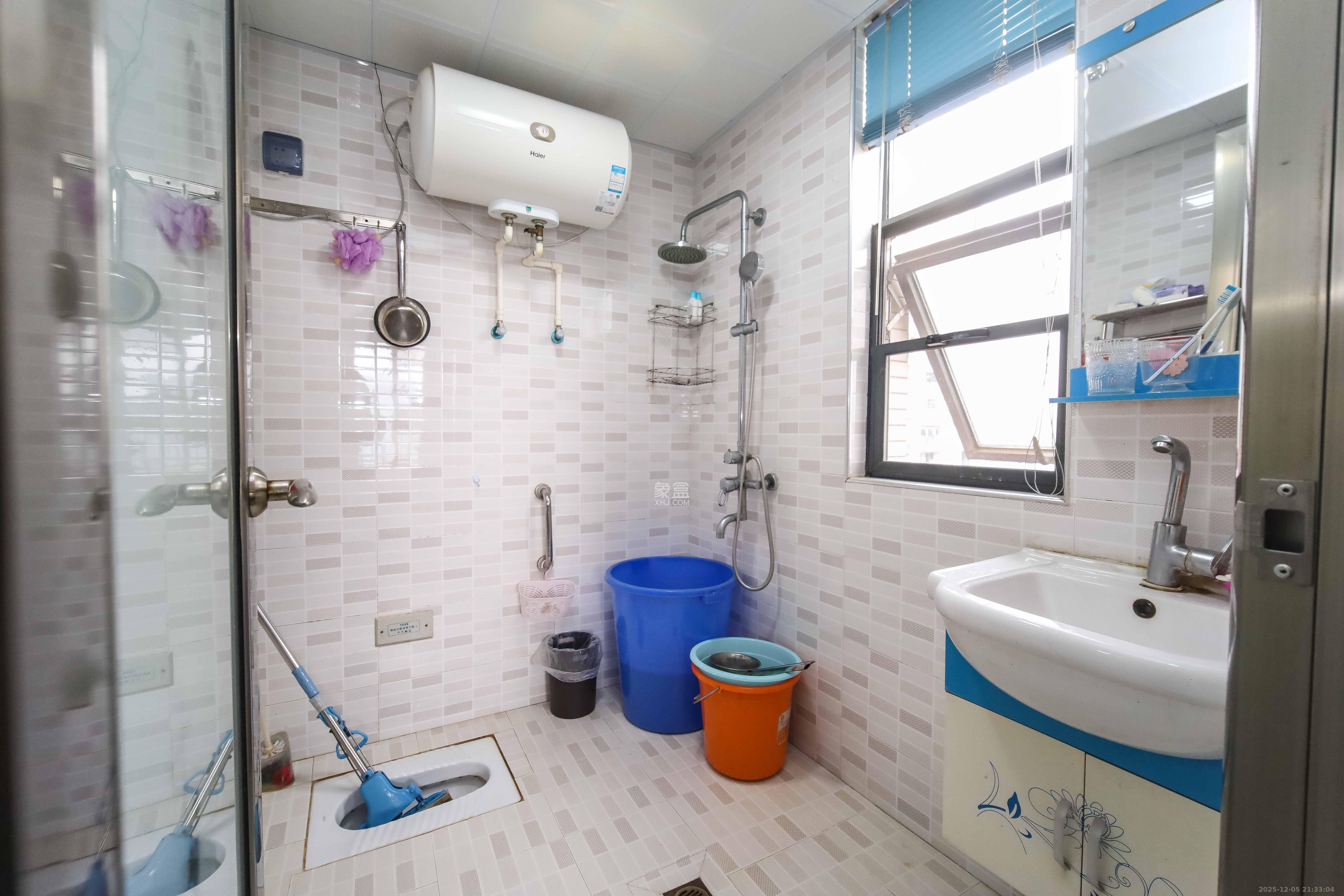 鸿基橄榄君庭 4室2厅2卫 128.8万 鸿基橄榄君庭 4室2厅2卫 128.8万卫生间