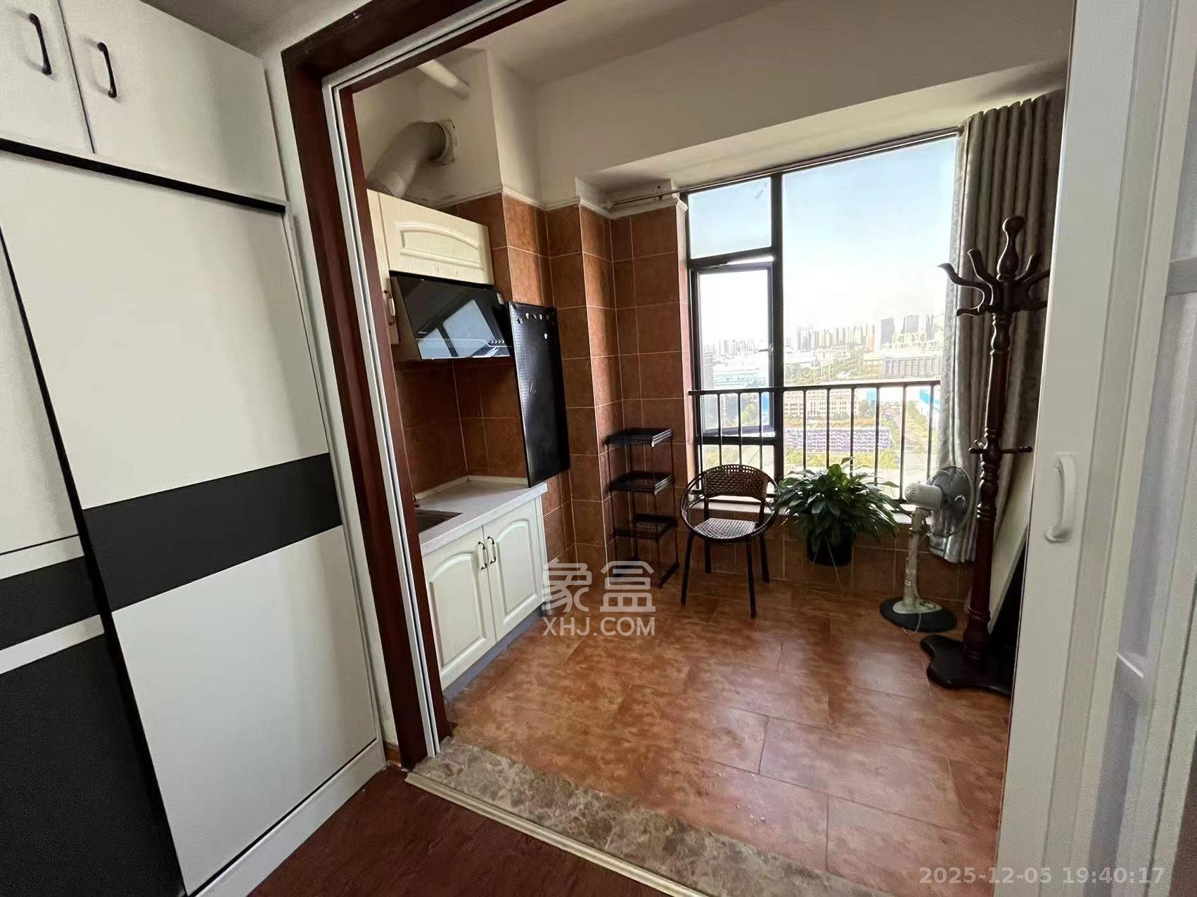 天元涉外景园B区  1室1厅1卫    1200.0元/月