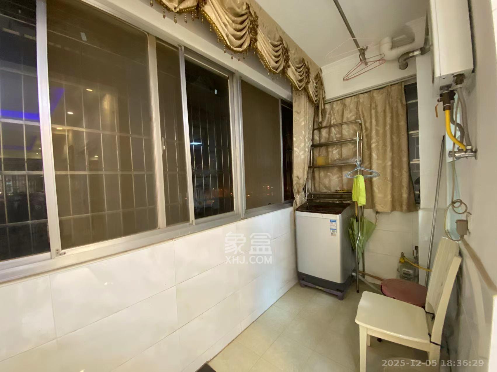 合平安置小区（东方国际石材城）  3室2厅1卫    1600.0元/月室内图