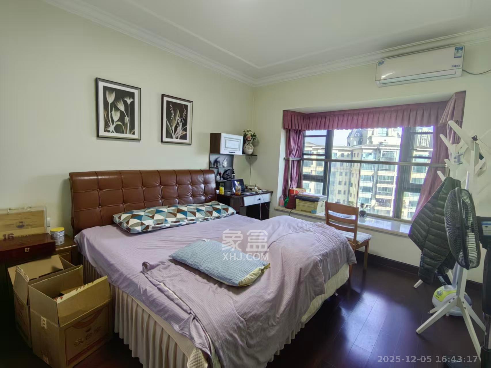 恒大城  4室2厅2卫    3000.0元/月室内图