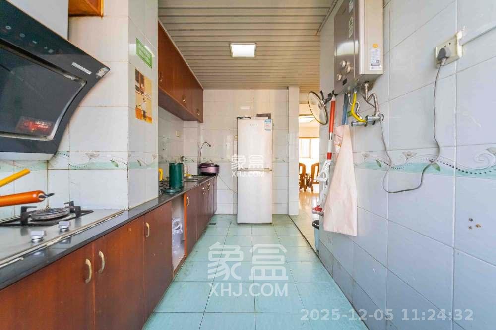 鑫兴佳园  3室2厅1卫    2500.0元/月室内图