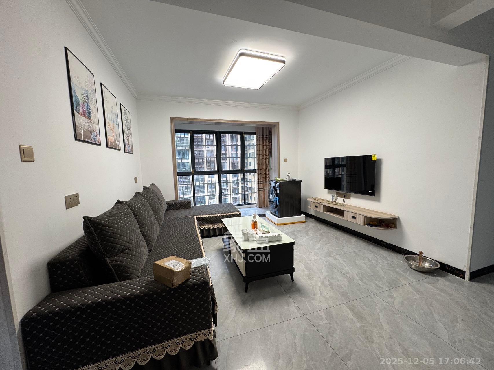 星城新宇川河苑  3室1厅1卫    2000.0元/月