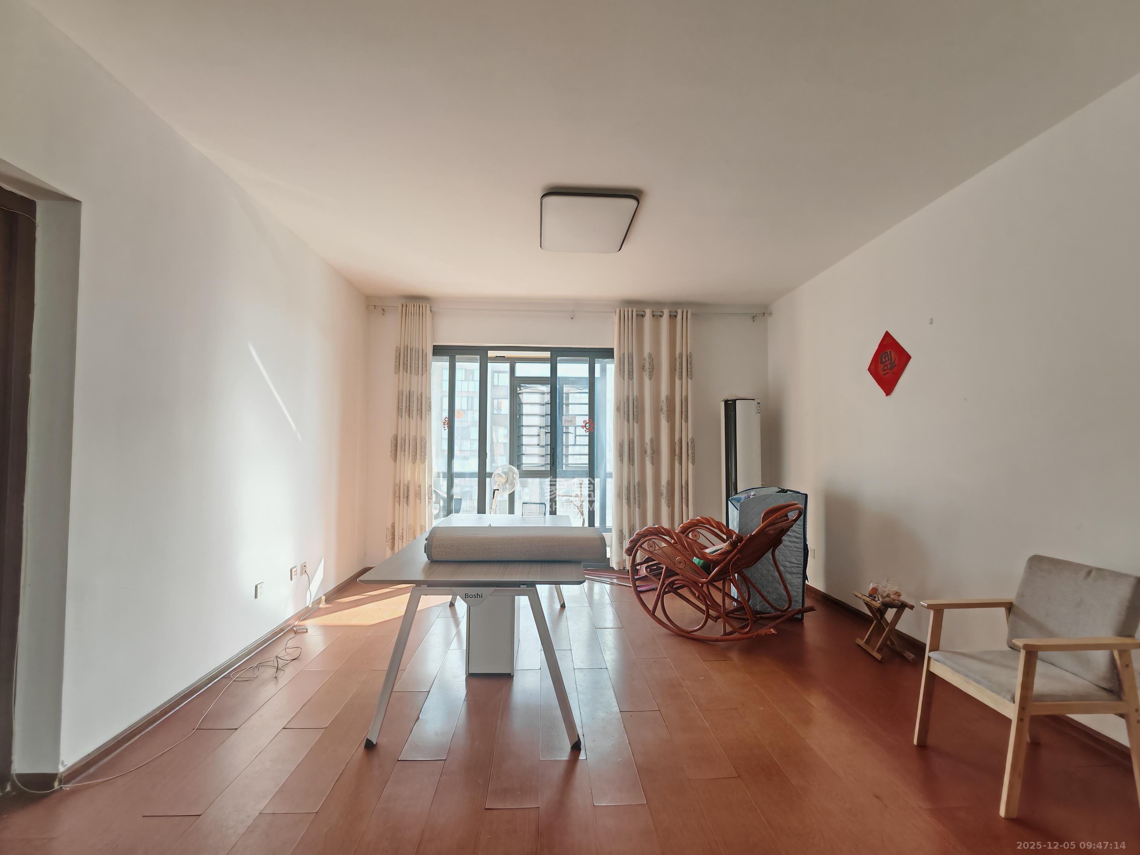 万博汇  4室2厅1卫    6500.0元/月