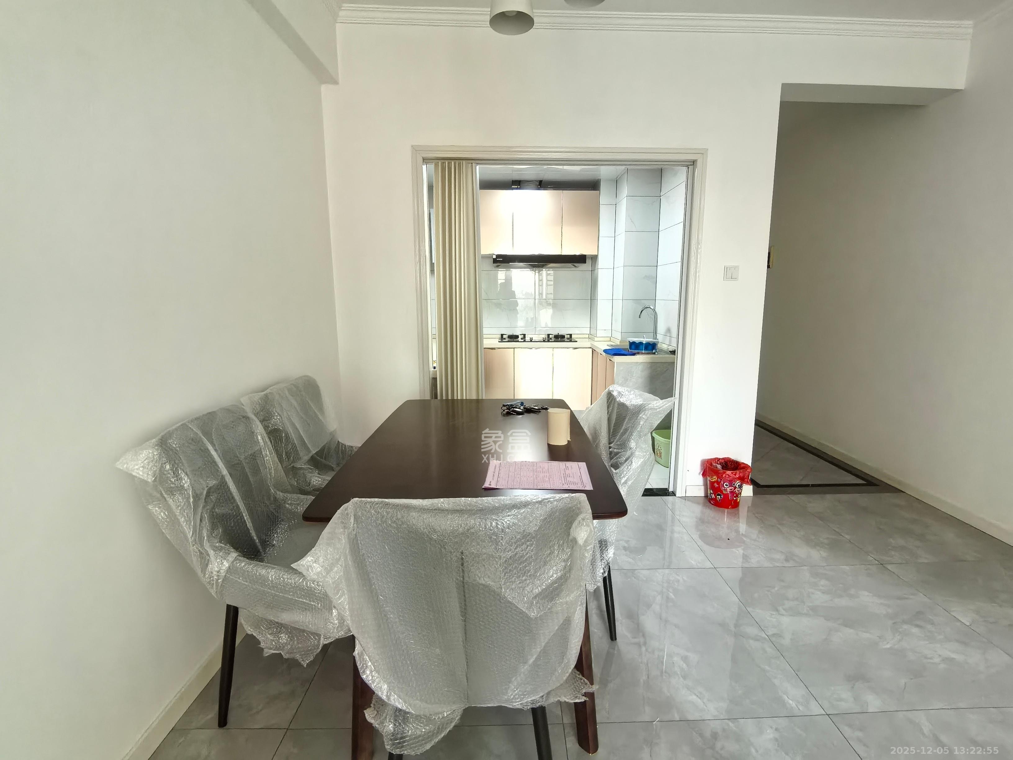 和悦城(蟠龙景苑) 3室2厅1卫 1900.0元/月 和悦城(蟠龙景苑) 3室2厅1卫 1900.0元/月室内图