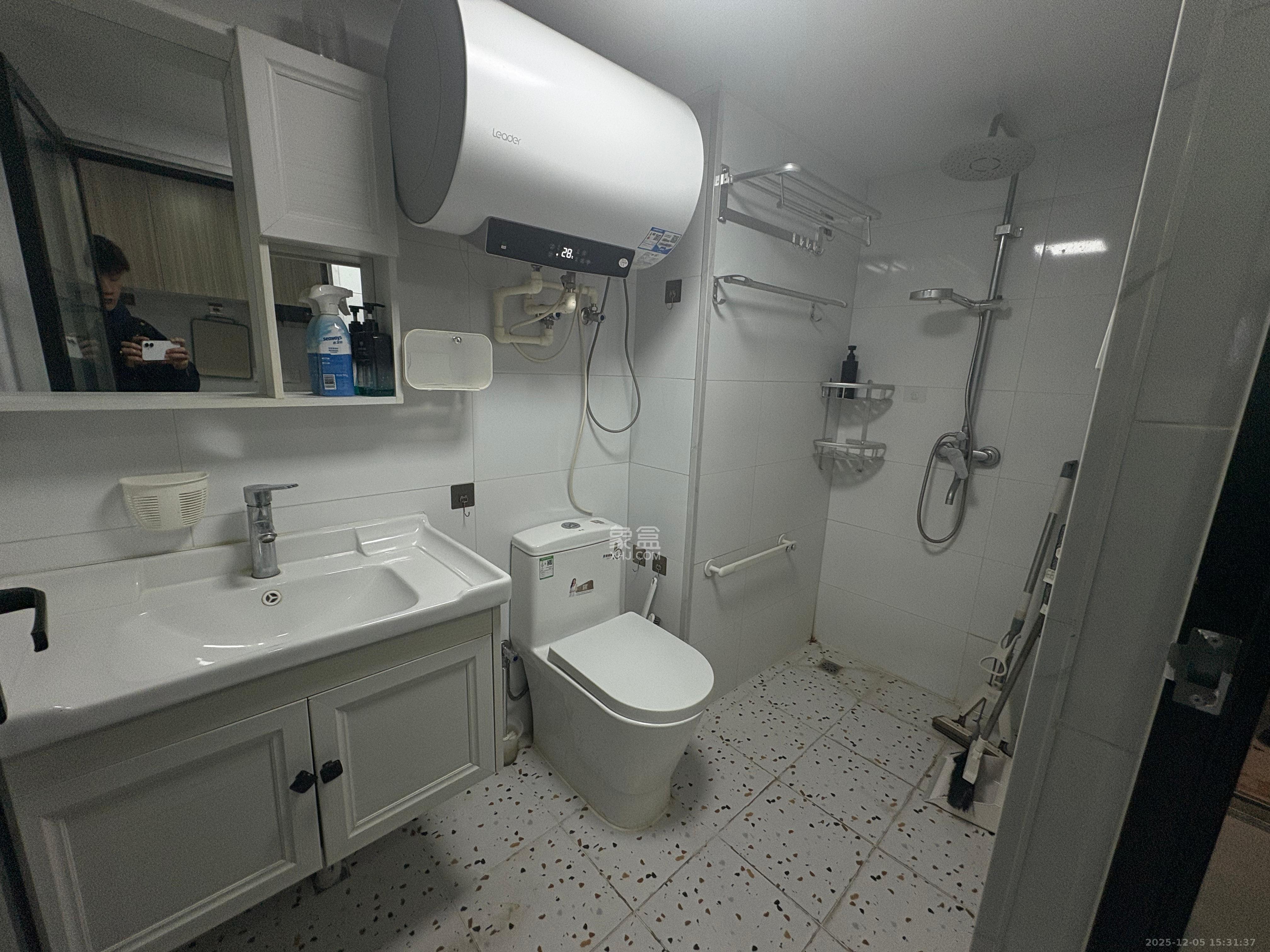 越秀湘江星汇城一期  2室2厅1卫    1600.0元/月室内图