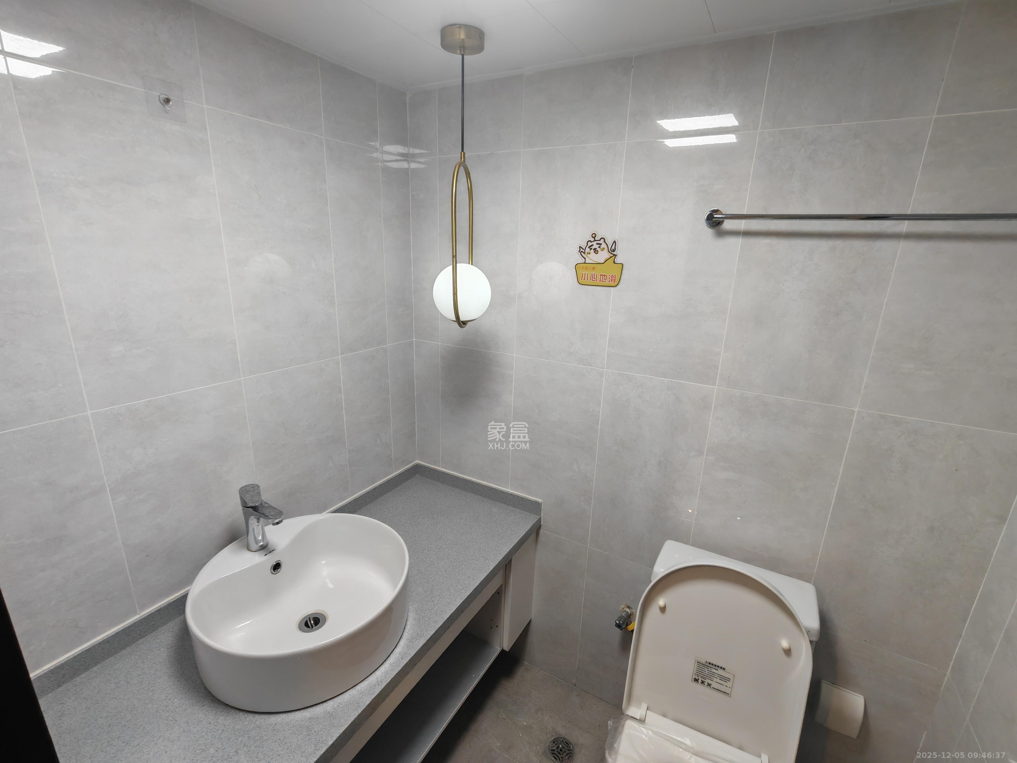 卓越江岸 1室1厅1卫 2200.0元/月 卓越江岸 1室1厅1卫 2200.0元/月室内图