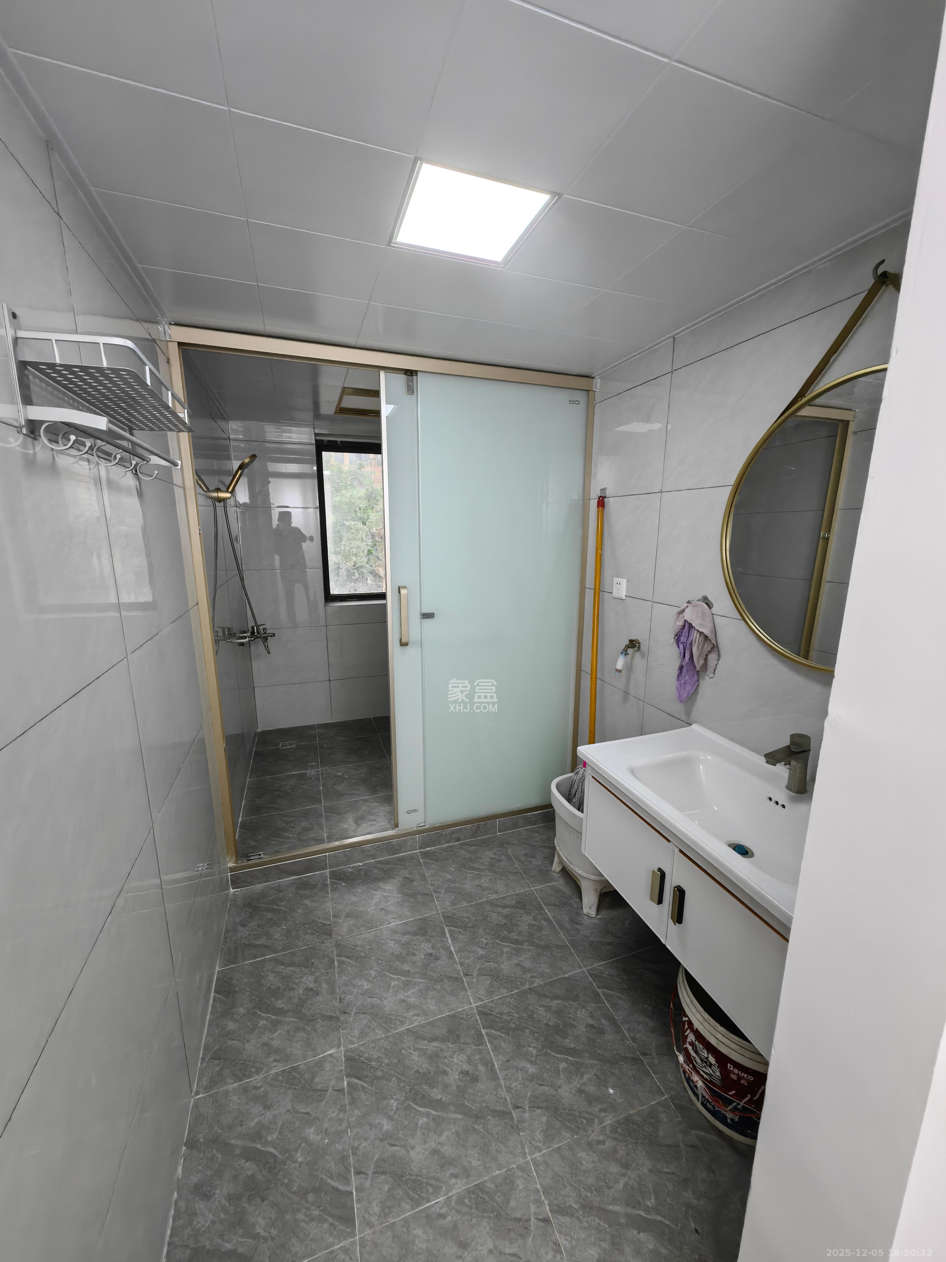 中建芙蓉嘉苑 1室1厅1卫 900.0元/月 中建芙蓉嘉苑 1室1厅1卫 900.0元/月室内图