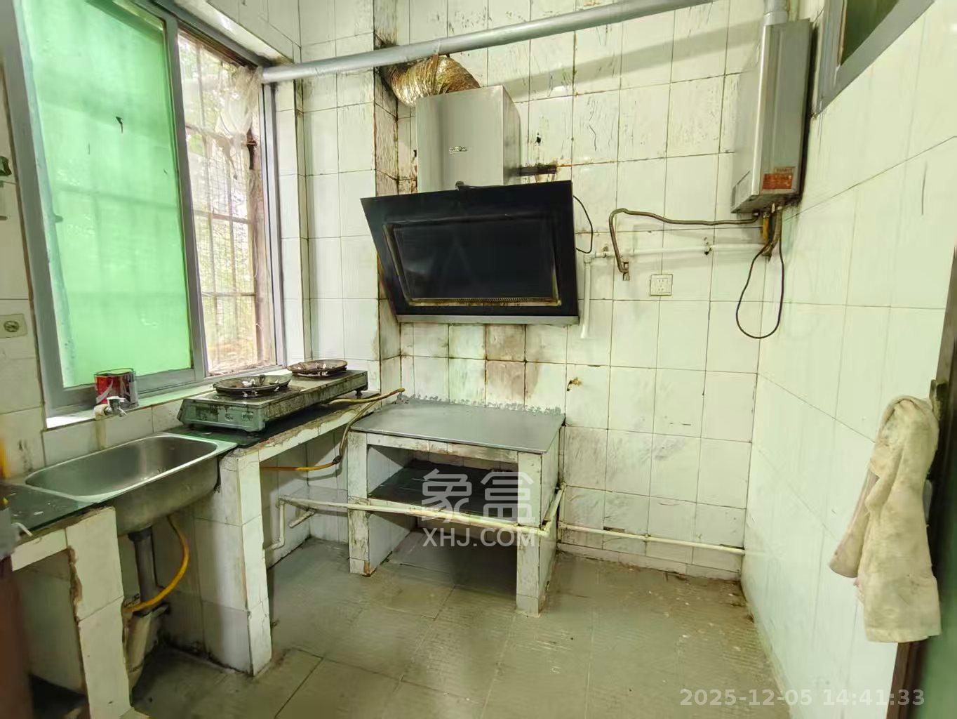 马王堆陶瓷建材新城 2室2厅1卫 1600.0元/月 马王堆陶瓷建材新城 2室2厅1卫 1600.0元/月室内图