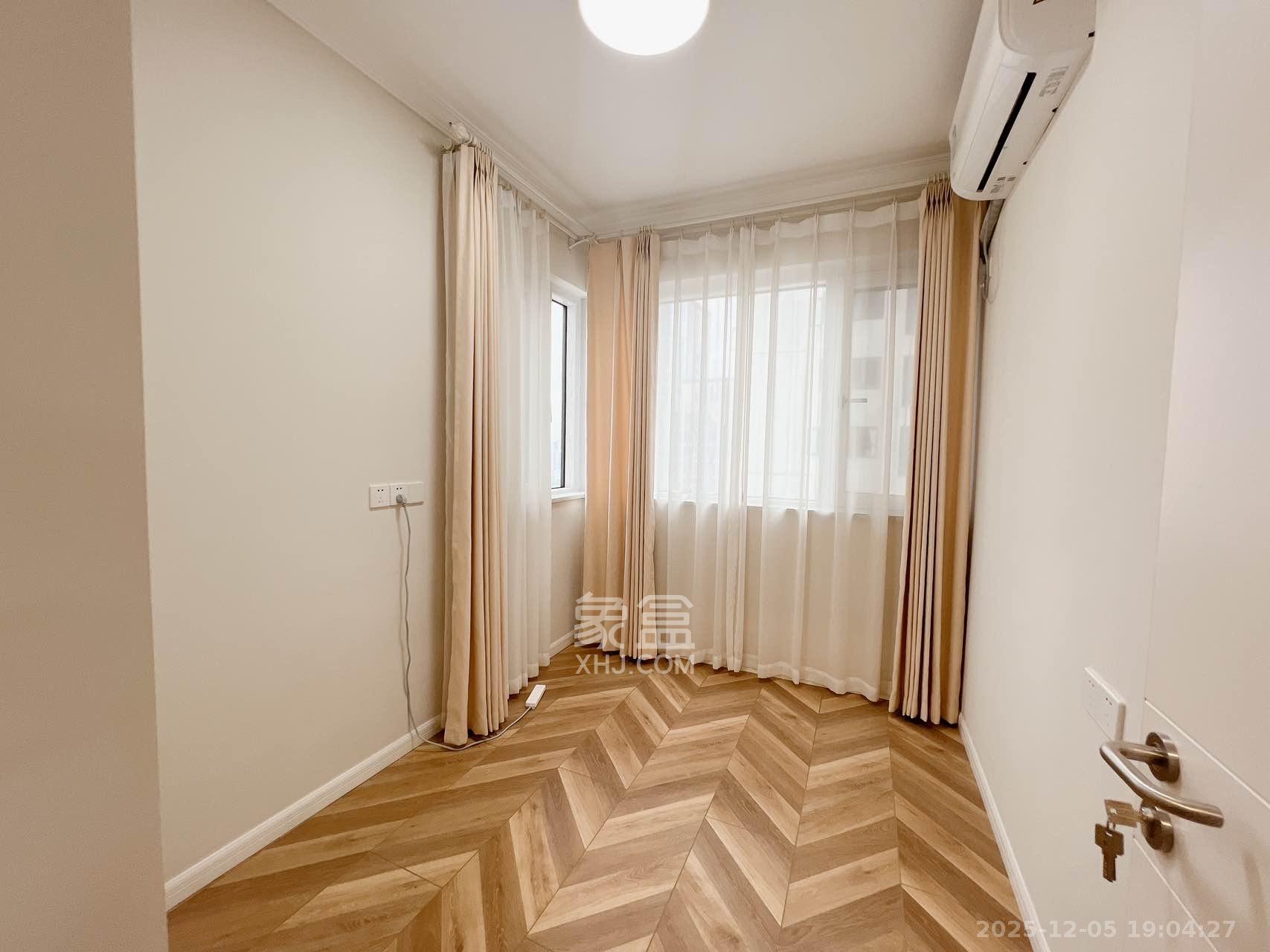 保利天禧D区 3室1厅1卫 4200.0元/月 保利天禧D区 3室1厅1卫 4200.0元/月室内图