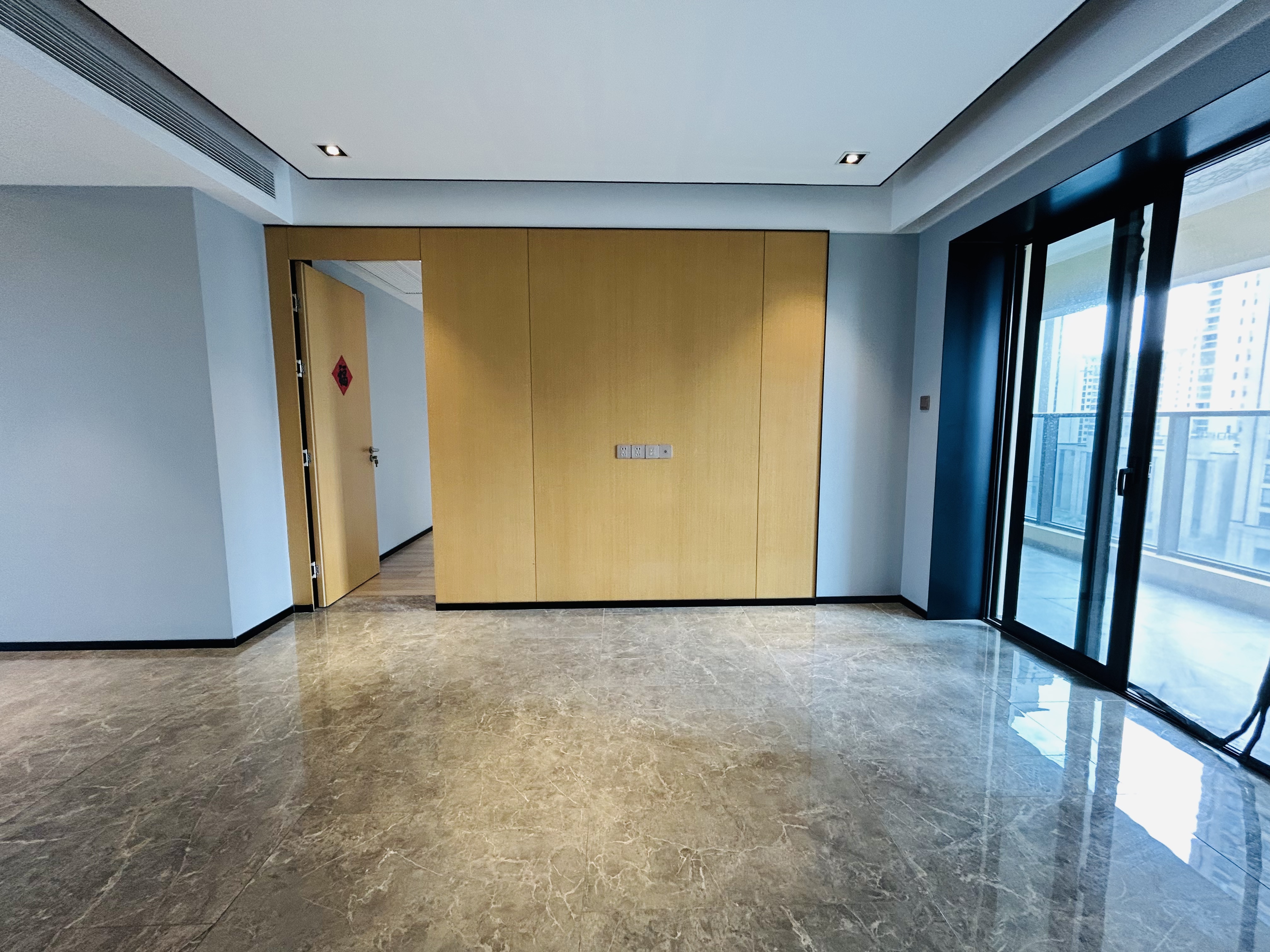 融创海口一号 3室2厅2卫 4300.0元/月 融创海口一号 3室2厅2卫 4300.0元/月室内图