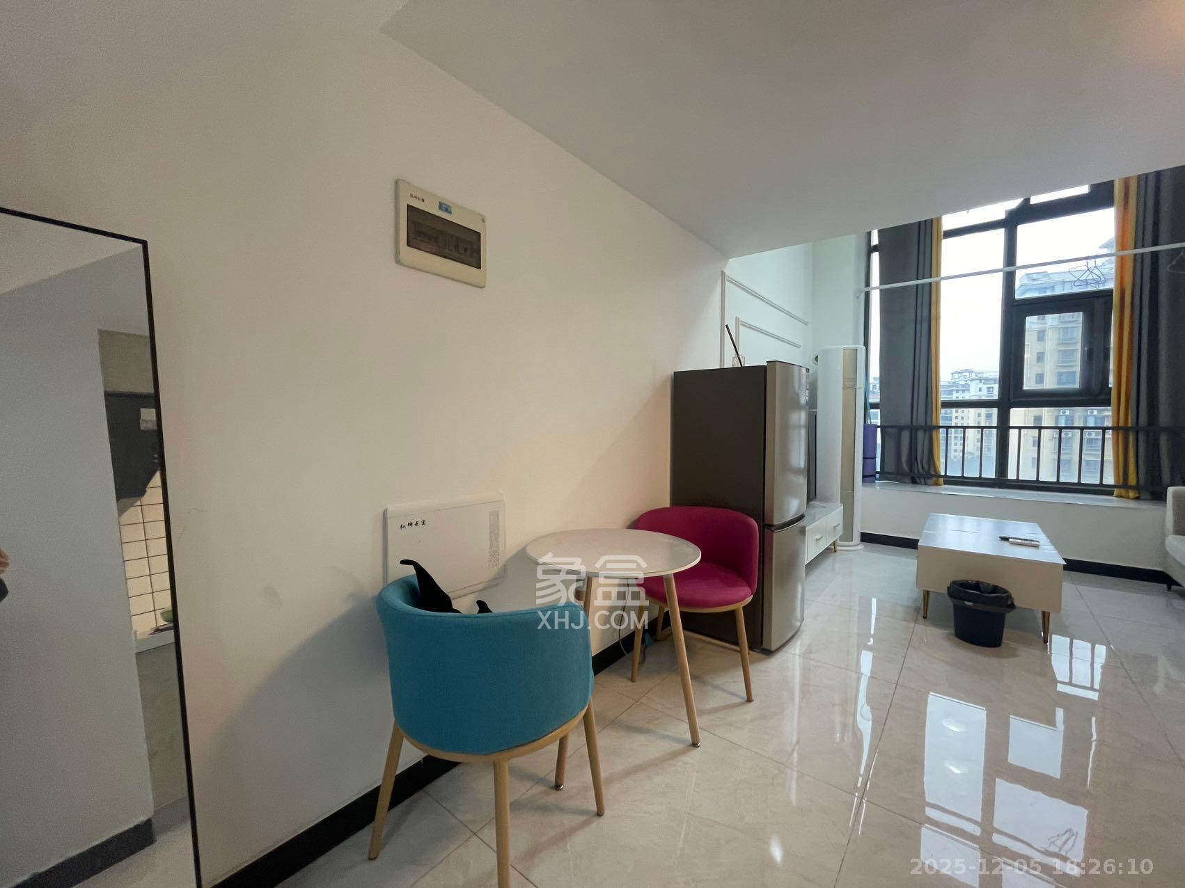 弘坤云寓  1室1厅1卫    2000.0元/月室内图