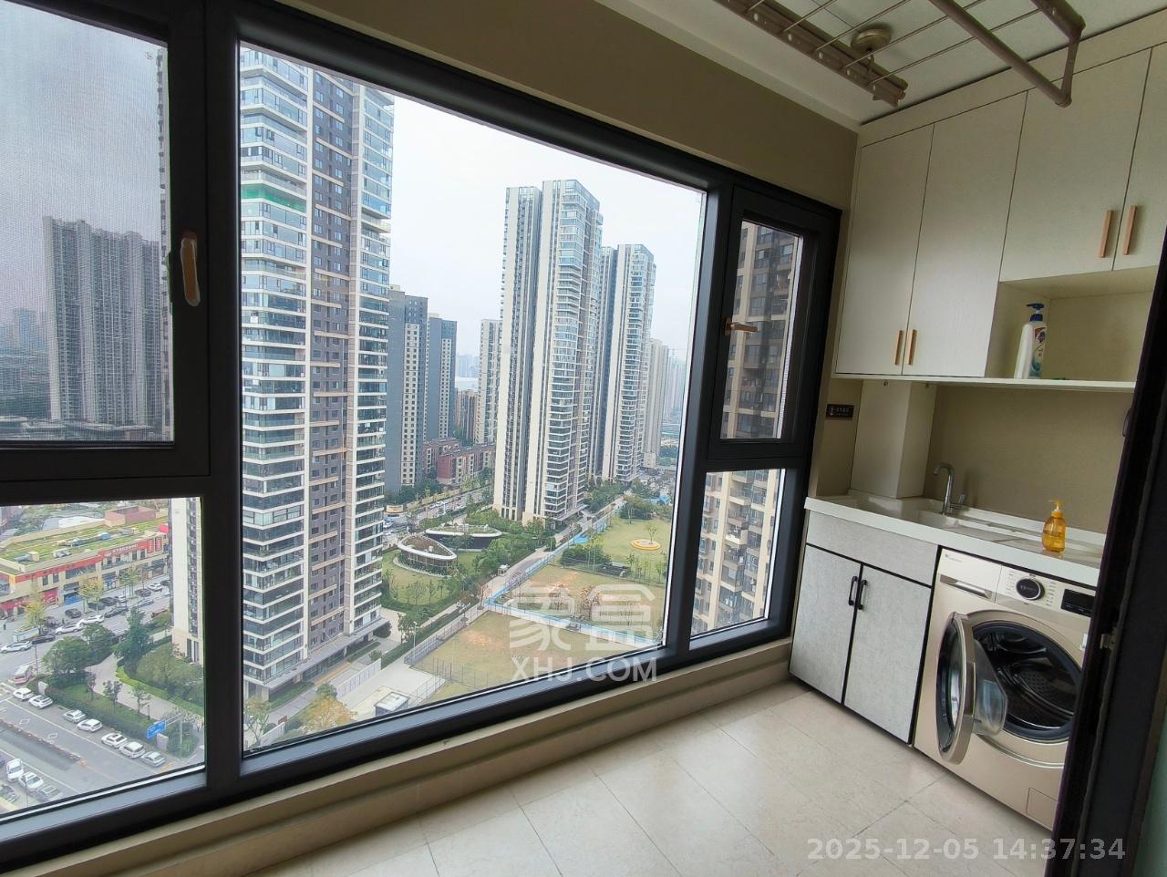 万科魅力之城 3室2厅2卫 3500.0元/月 万科魅力之城 3室2厅2卫 3500.0元/月室内图