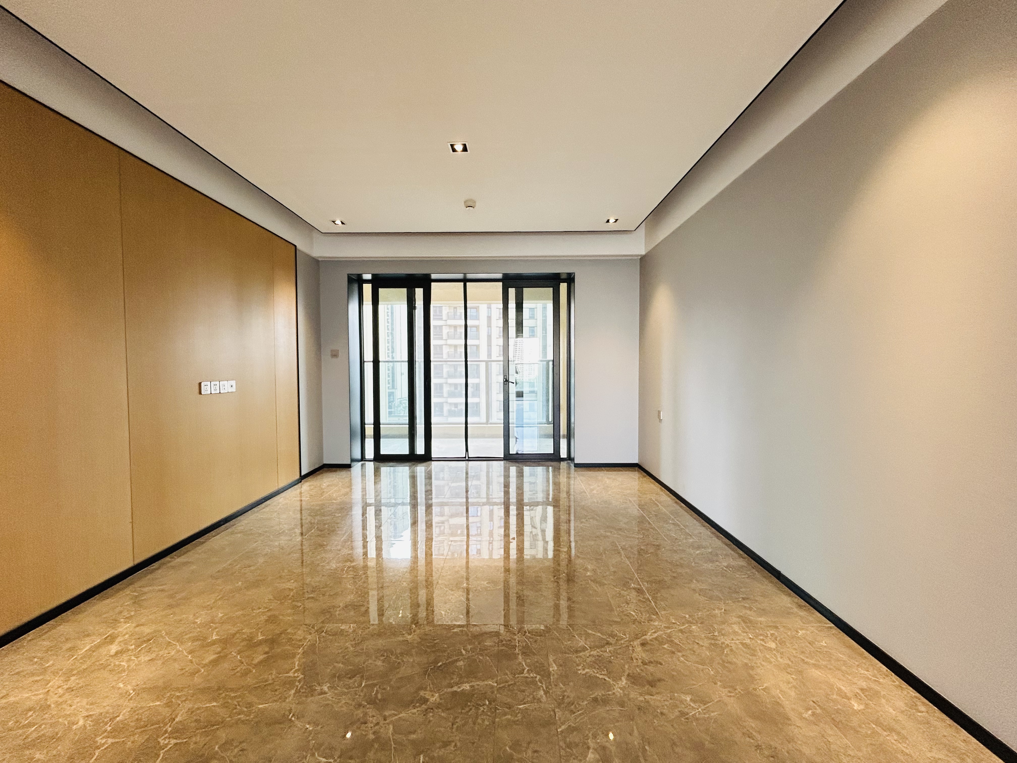 融创海口一号 3室2厅2卫 4300.0元/月 融创海口一号 3室2厅2卫 4300.0元/月室内图