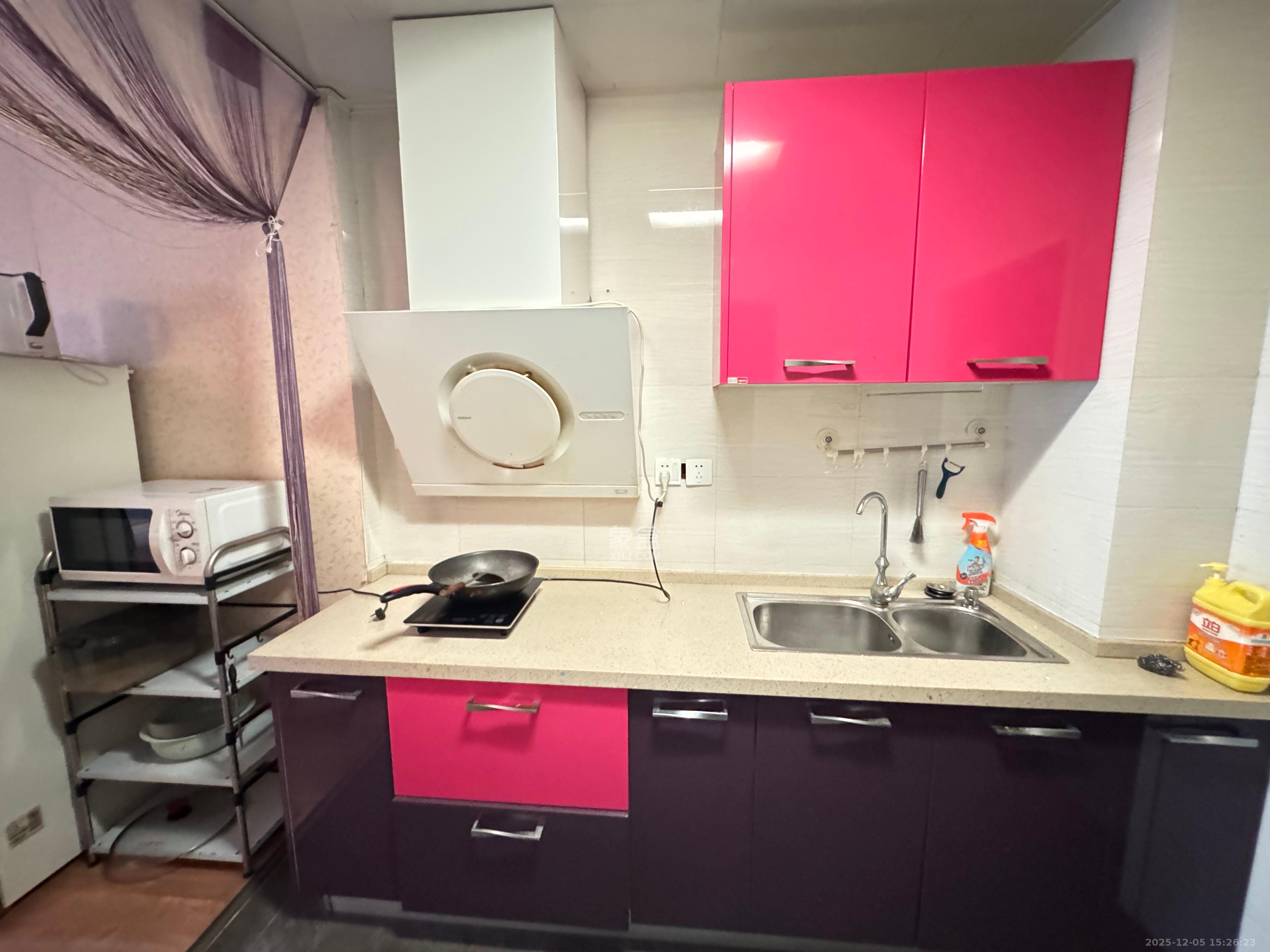 融圣国际  1室1厅1卫    1800.0元/月室内图